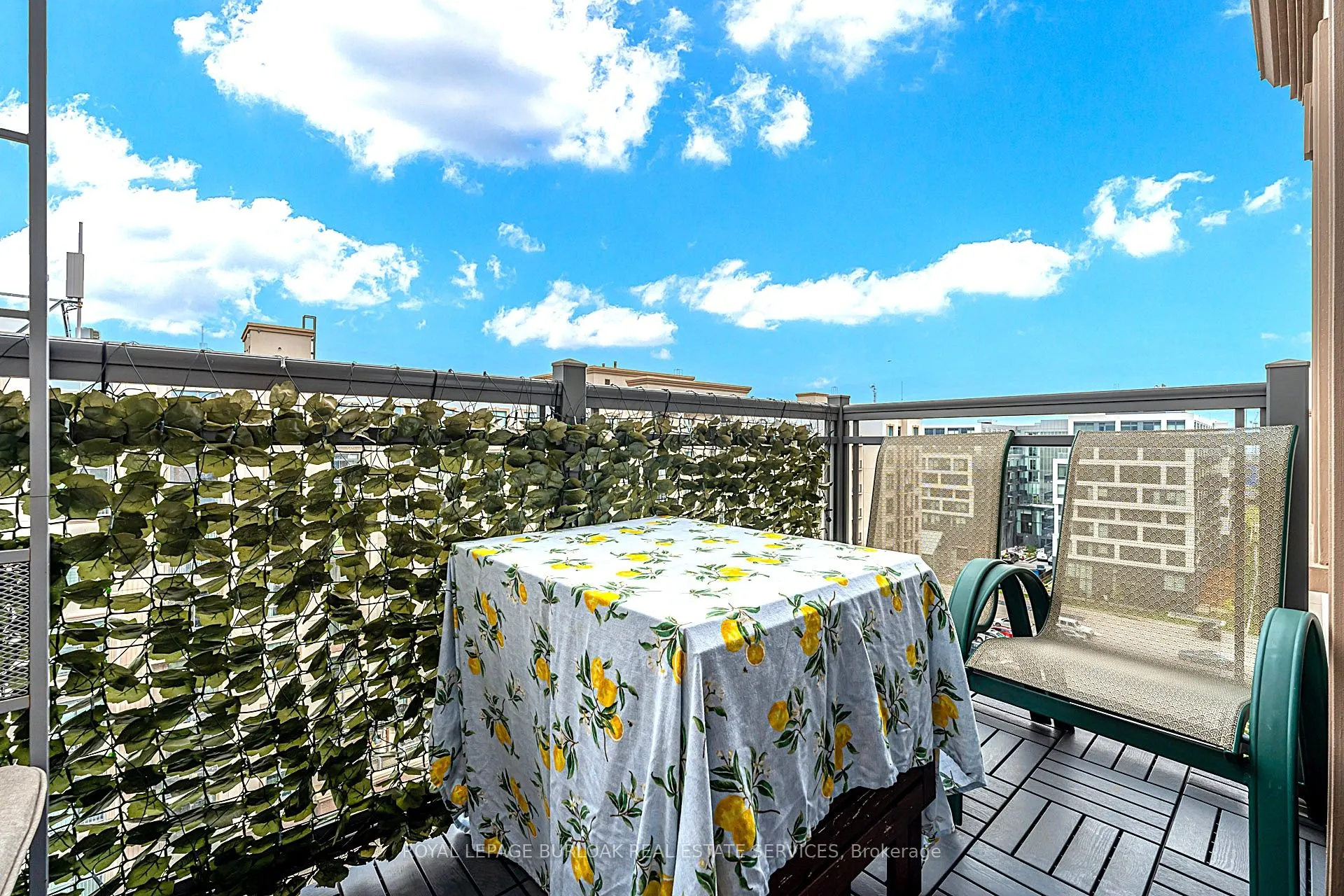 2490 Old Bronte Road, #821