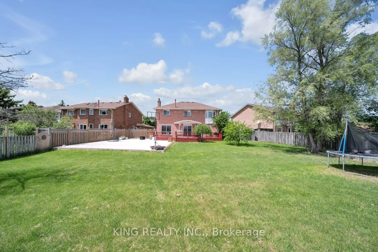 2606 Ambercroft Trail
