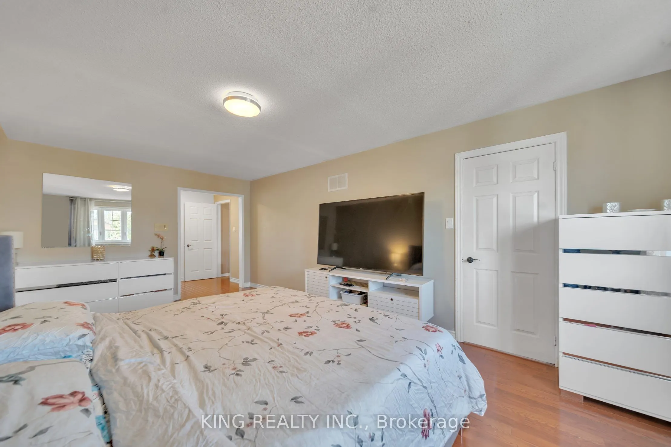 2606 Ambercroft Trail
