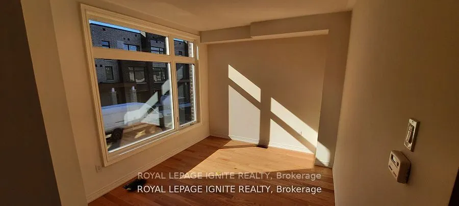 25 Queenpost Drive