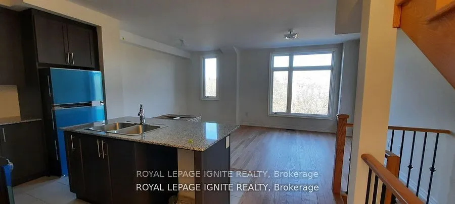 25 Queenpost Drive