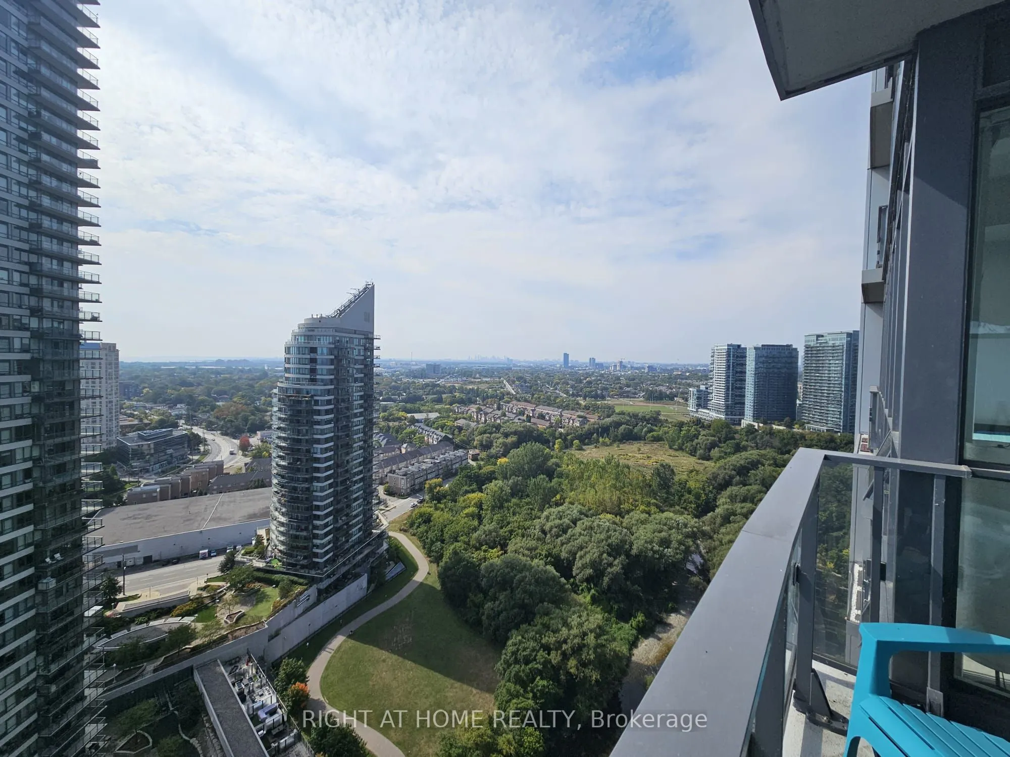 2212 Lakeshore Boulevard W, #3004