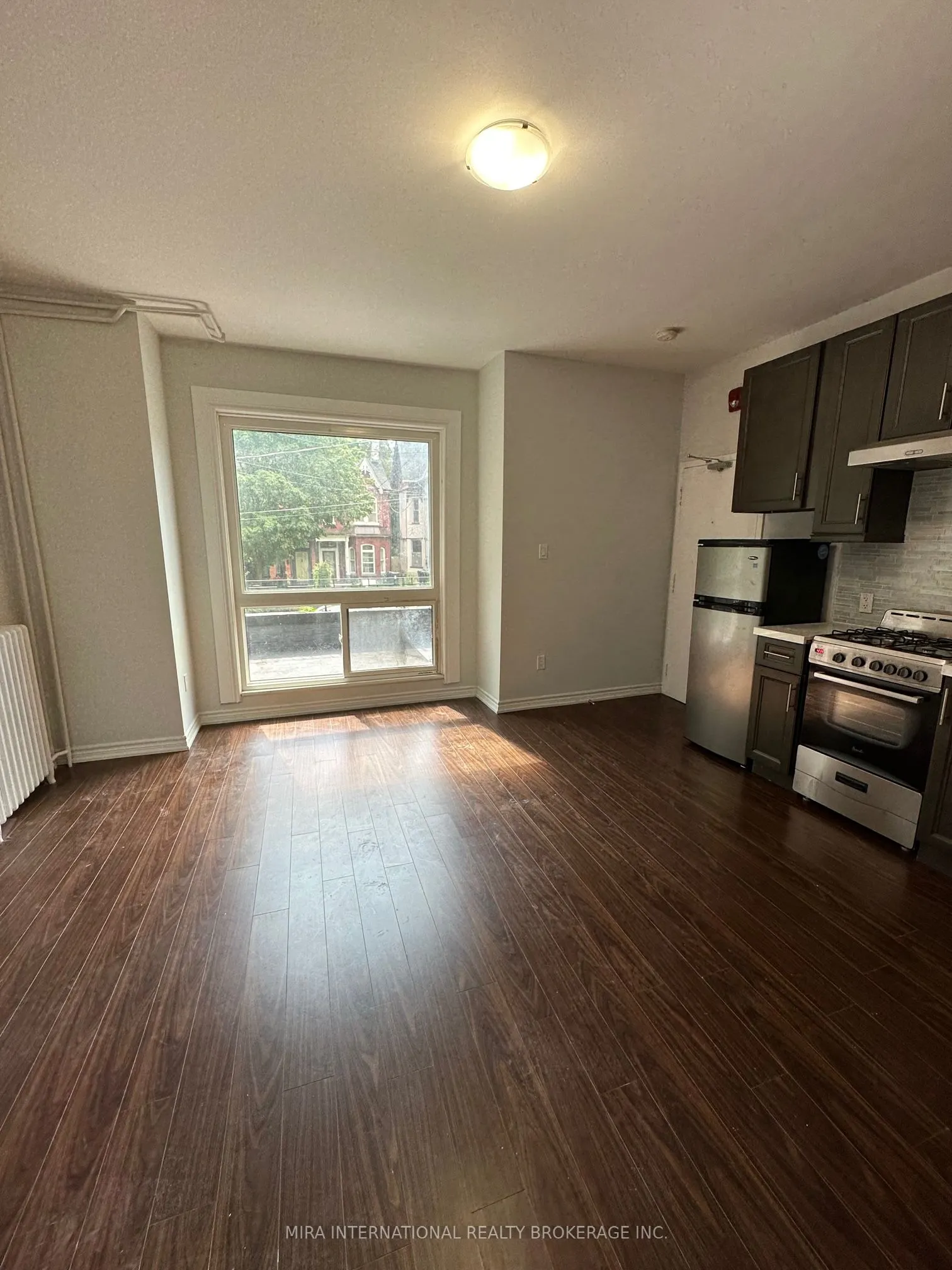 70 Melbourne Avenue, #101
