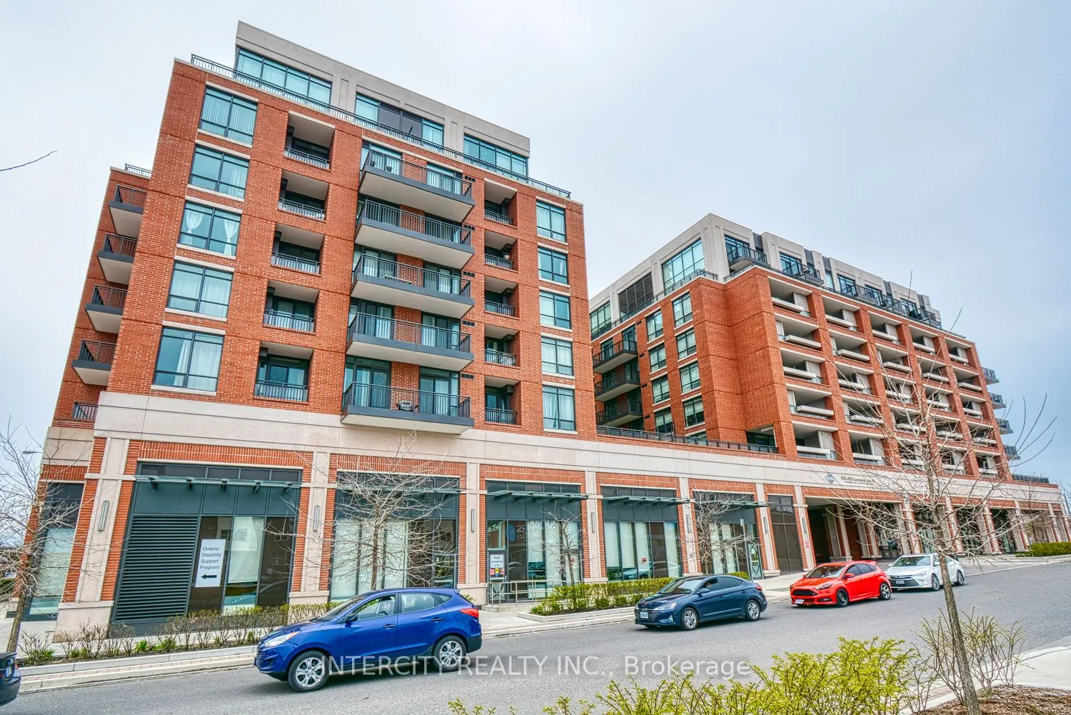800 Lawrence Avenue W, #2104