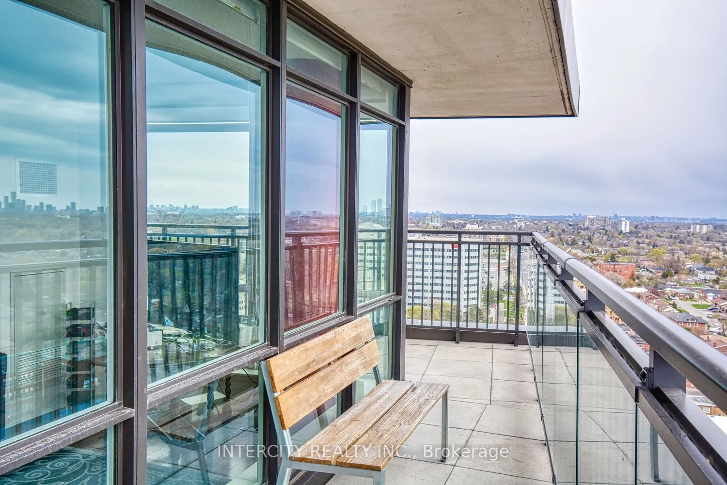 800 Lawrence Avenue W, #2104