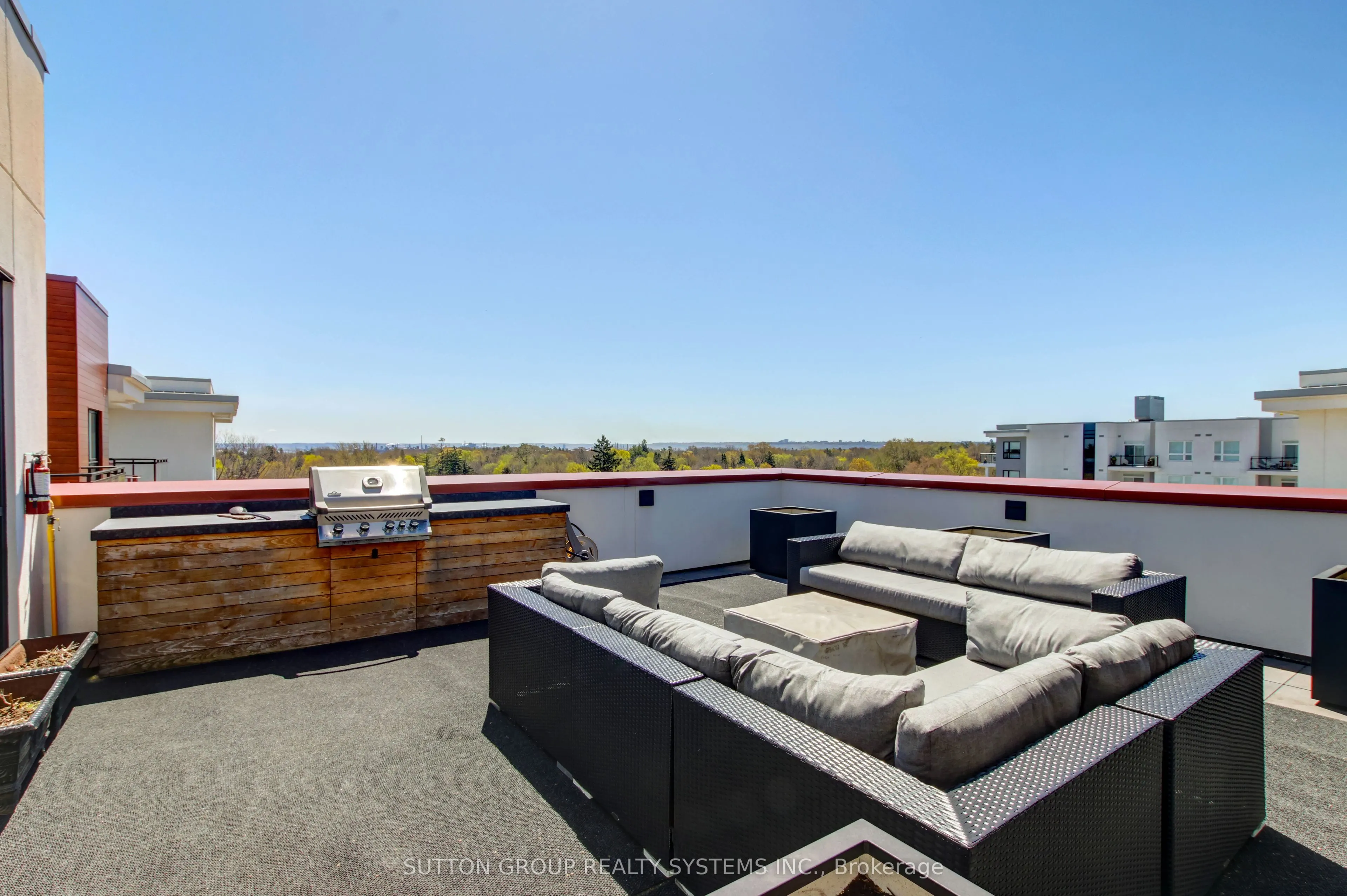 340 Plains Road E, #402