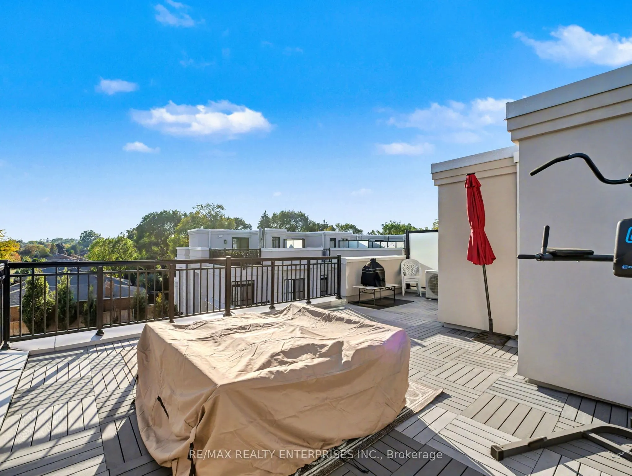 657 Cricklewood Drive, #532
