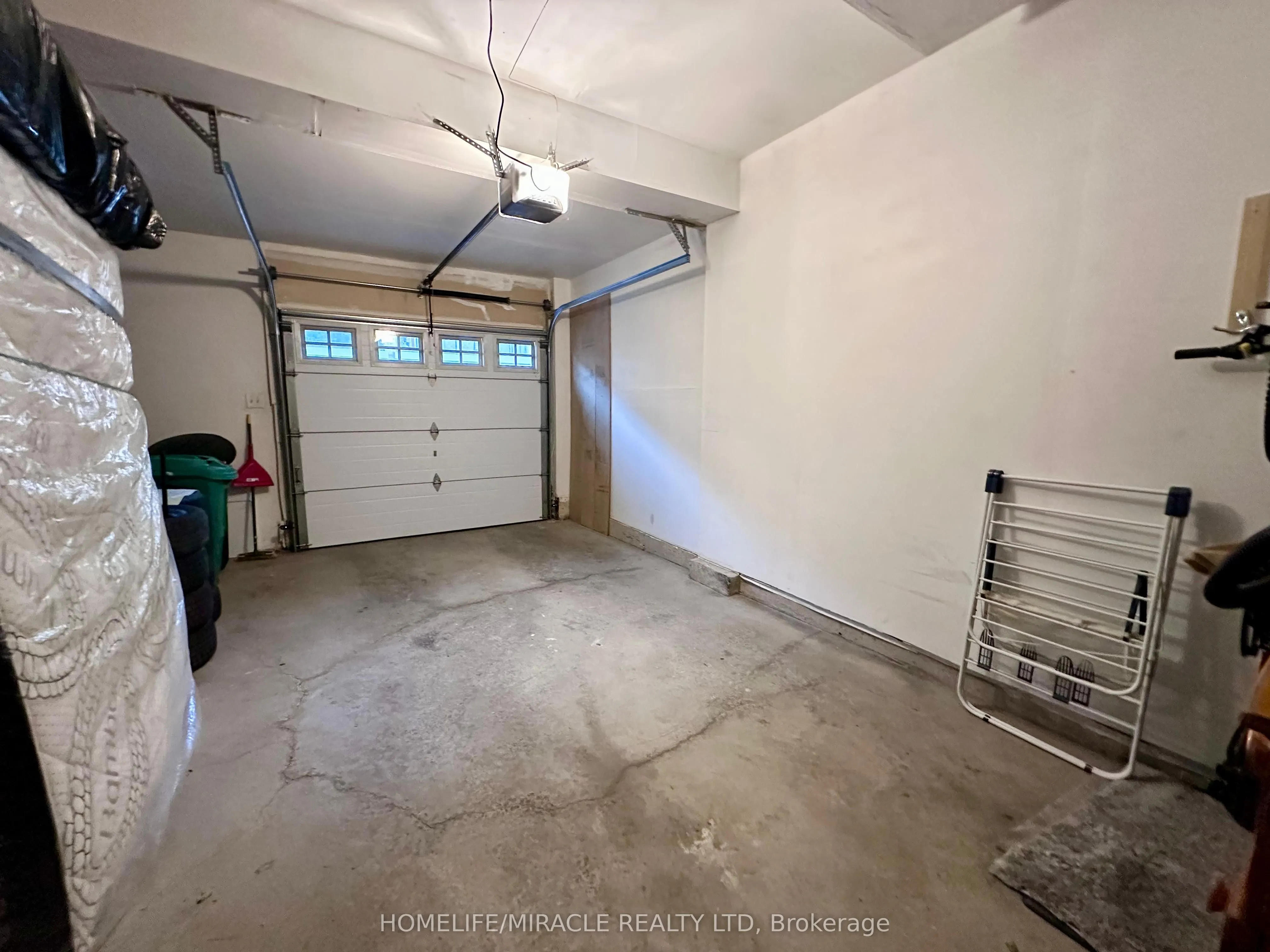 60 Fairwood Circle, #25
