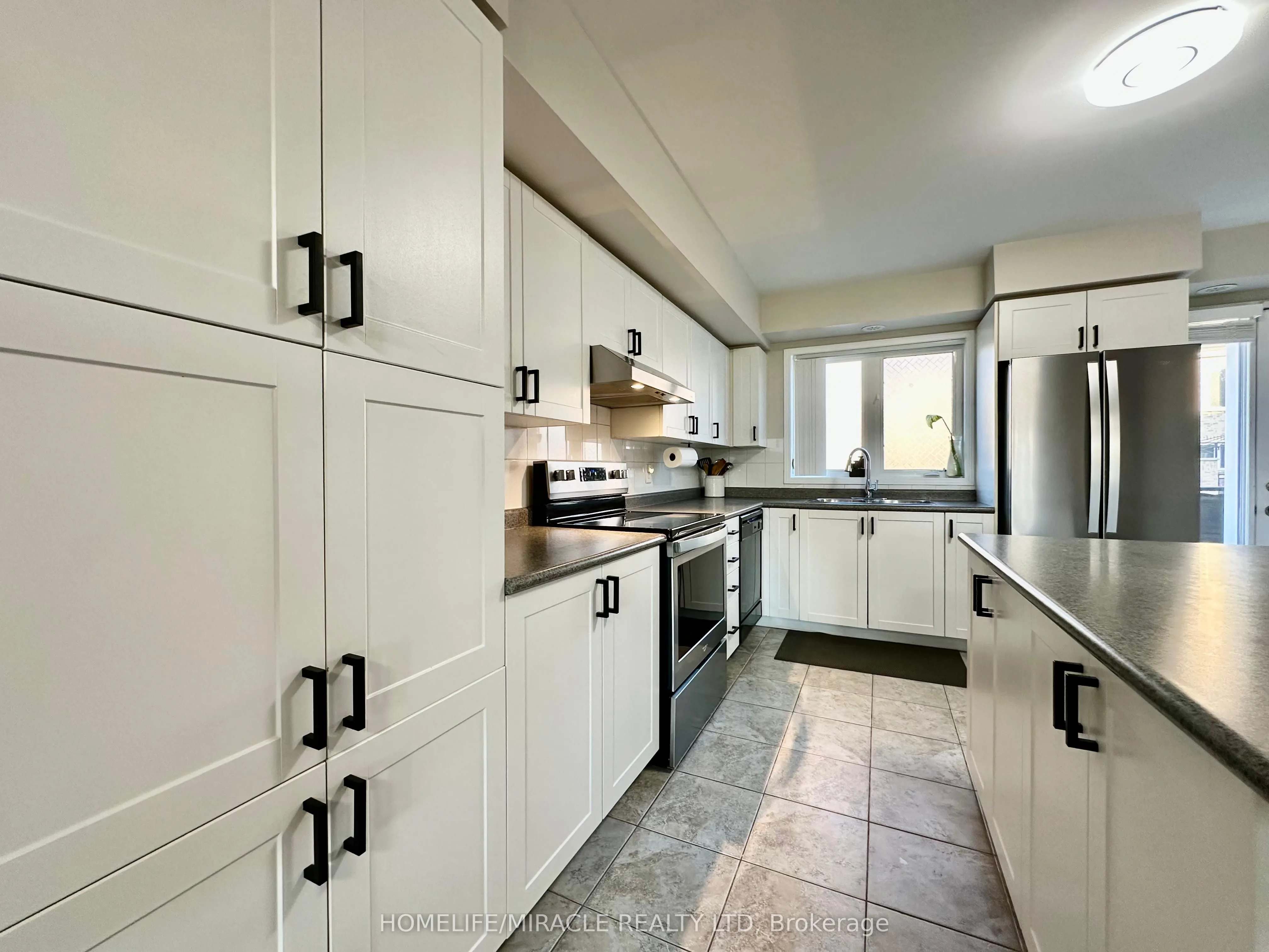 60 Fairwood Circle, #25
