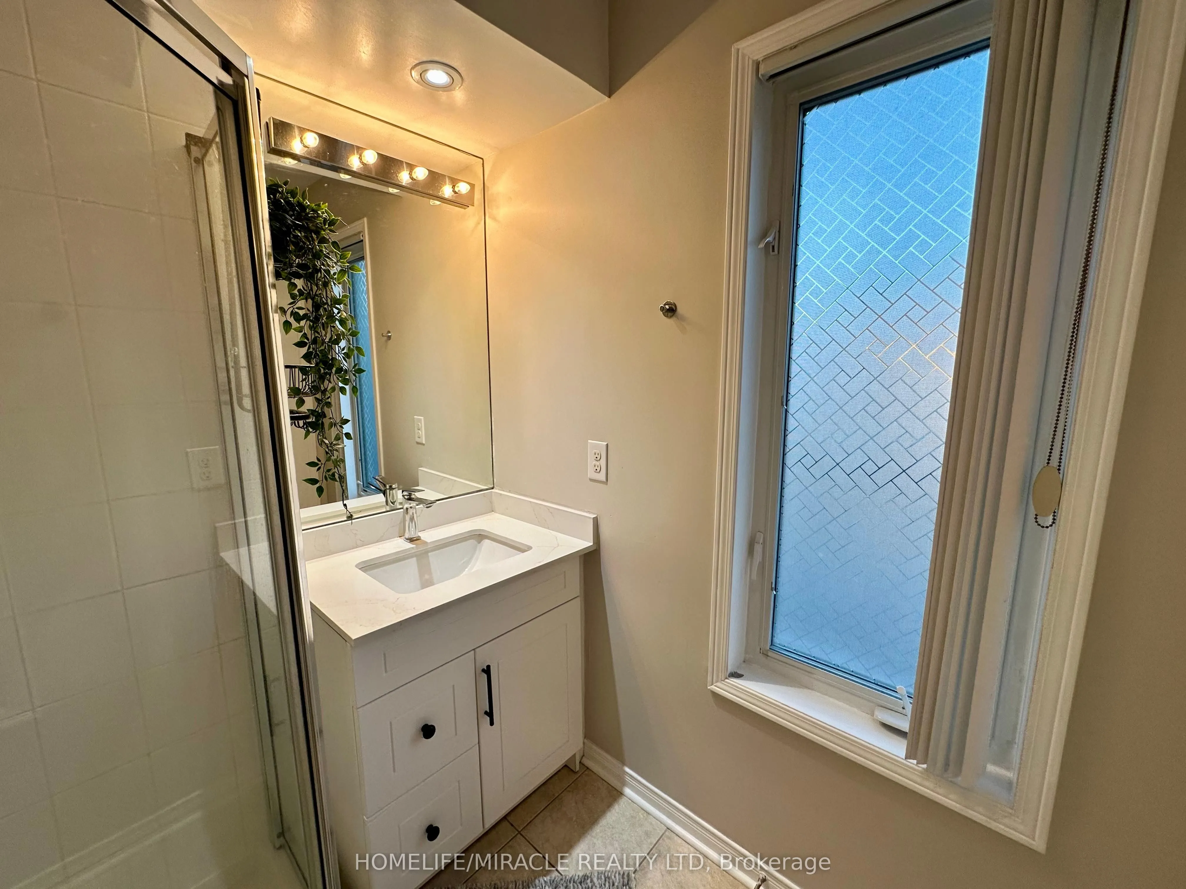 60 Fairwood Circle, #25