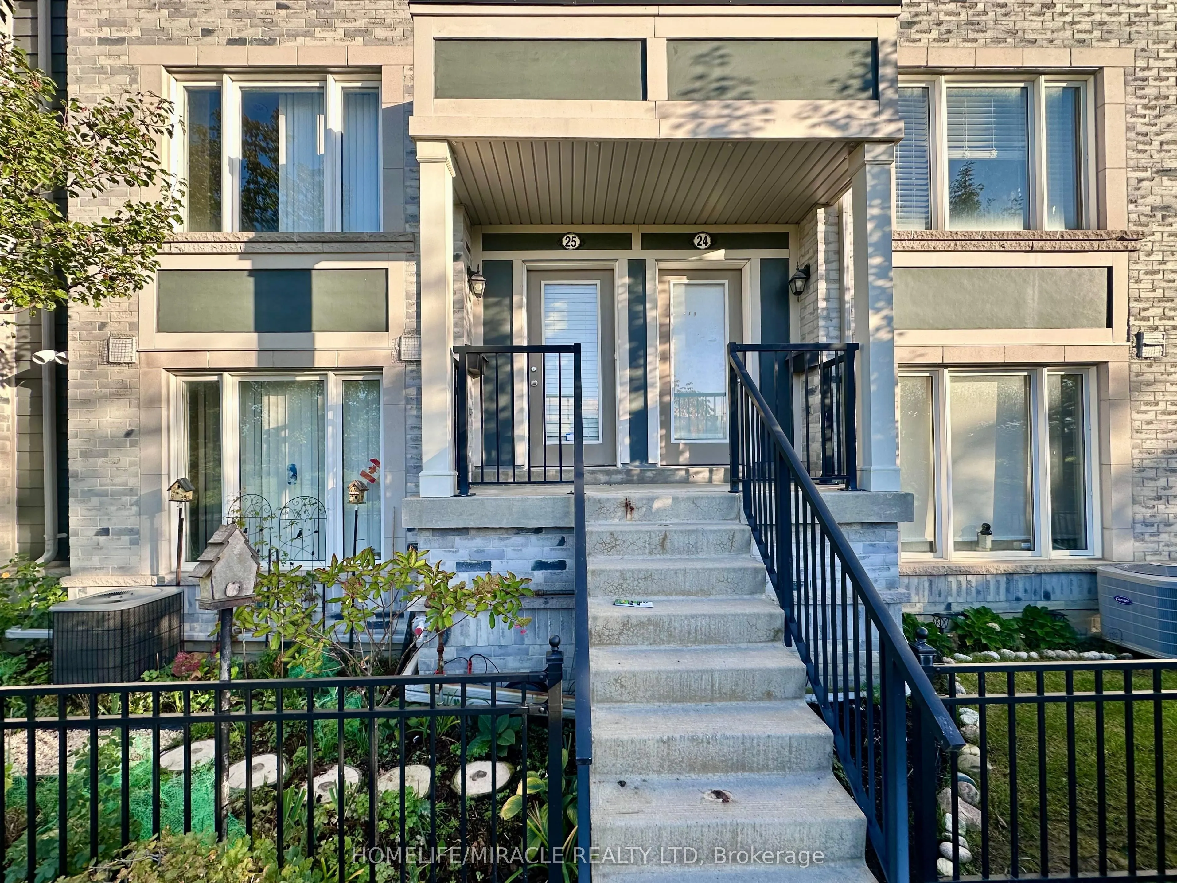60 Fairwood Circle, #25