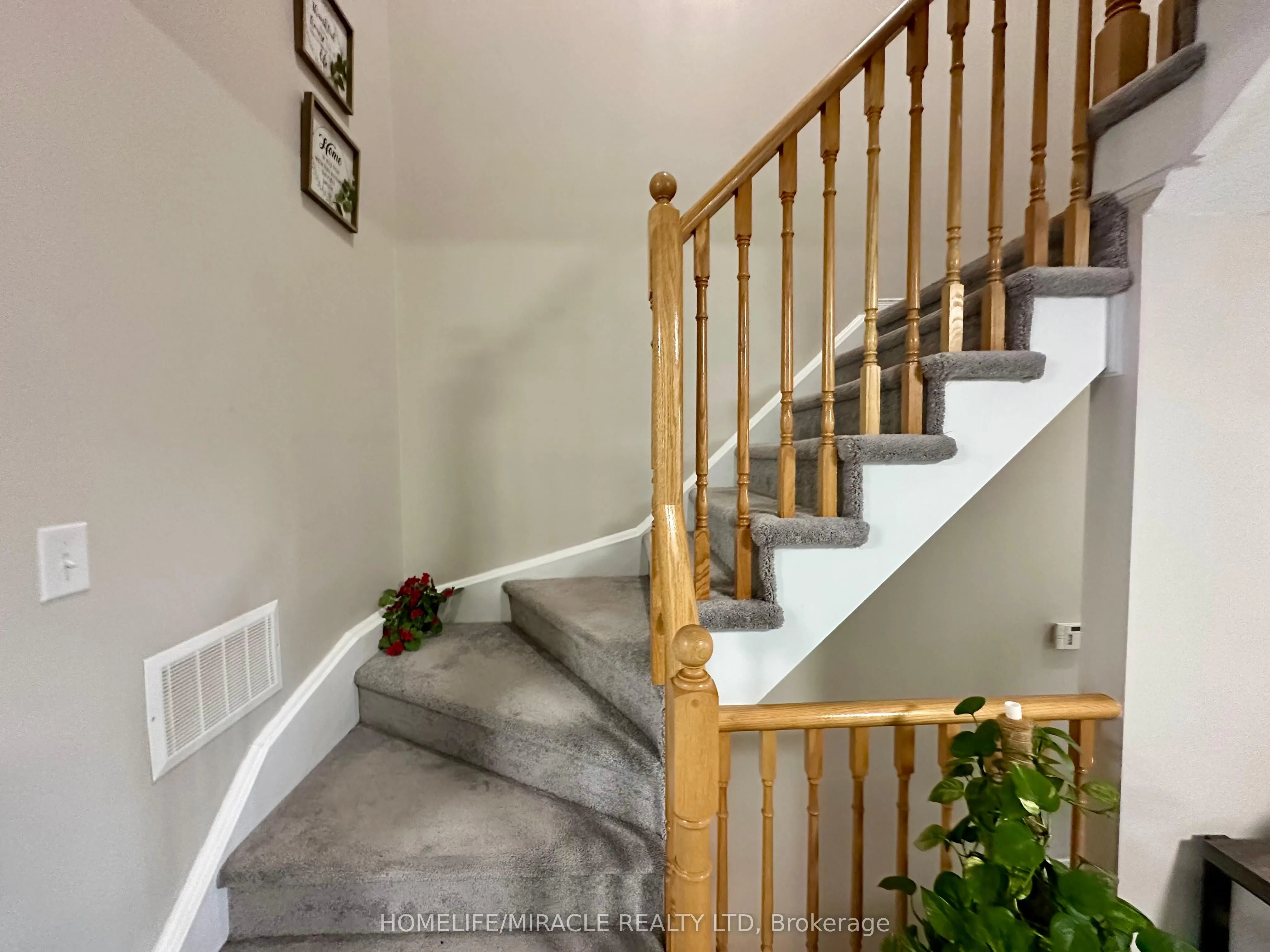 60 Fairwood Circle, #25