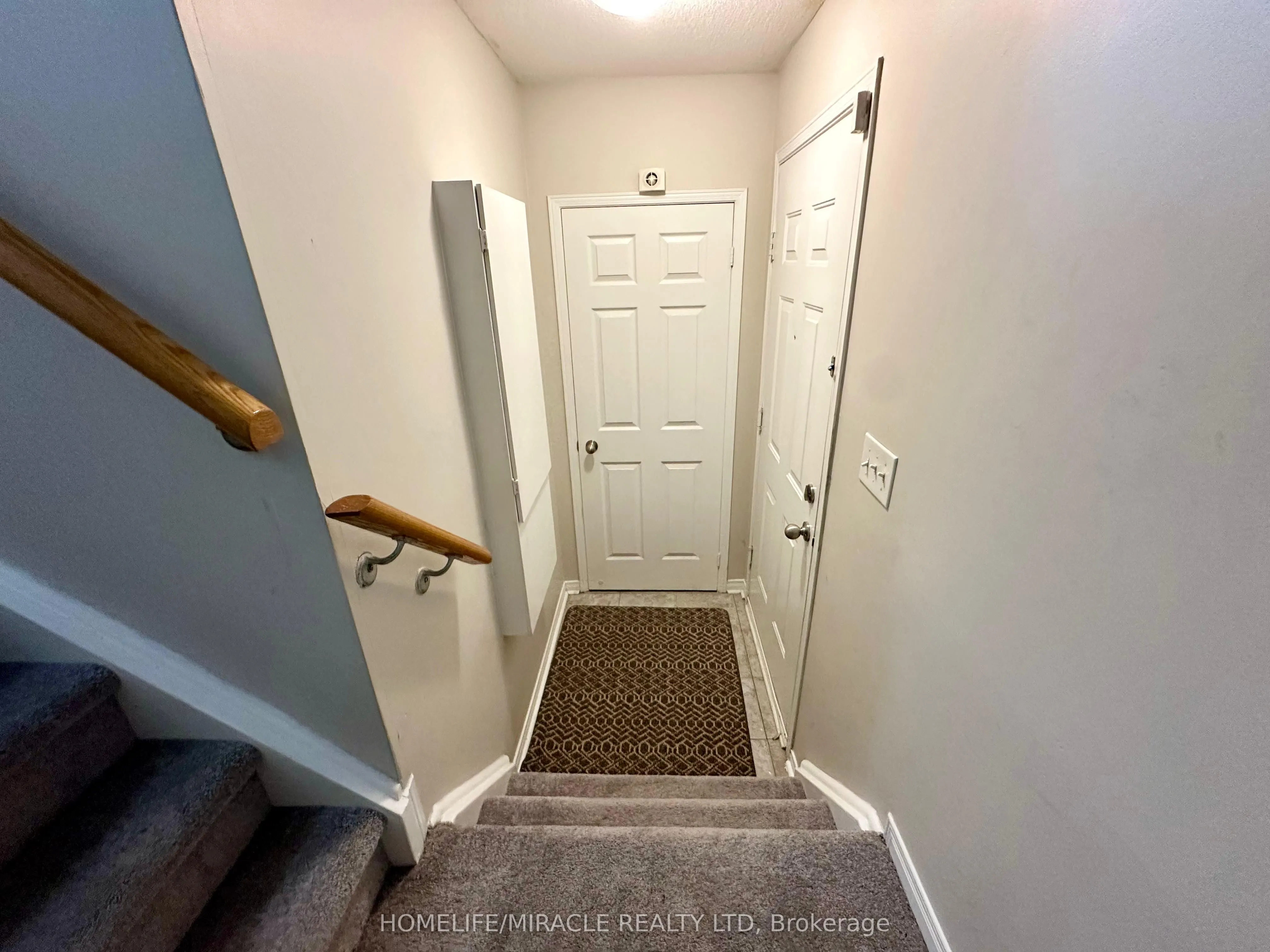 60 Fairwood Circle, #25