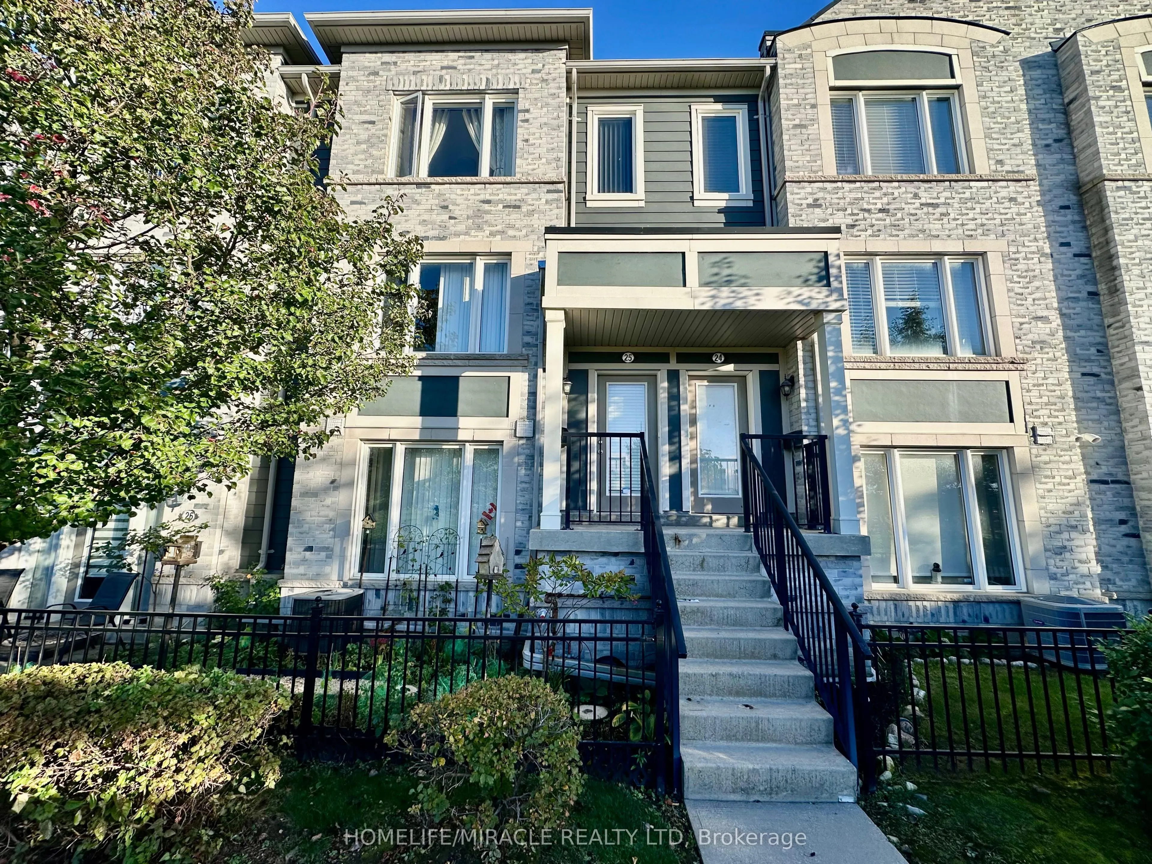 60 Fairwood Circle, #25