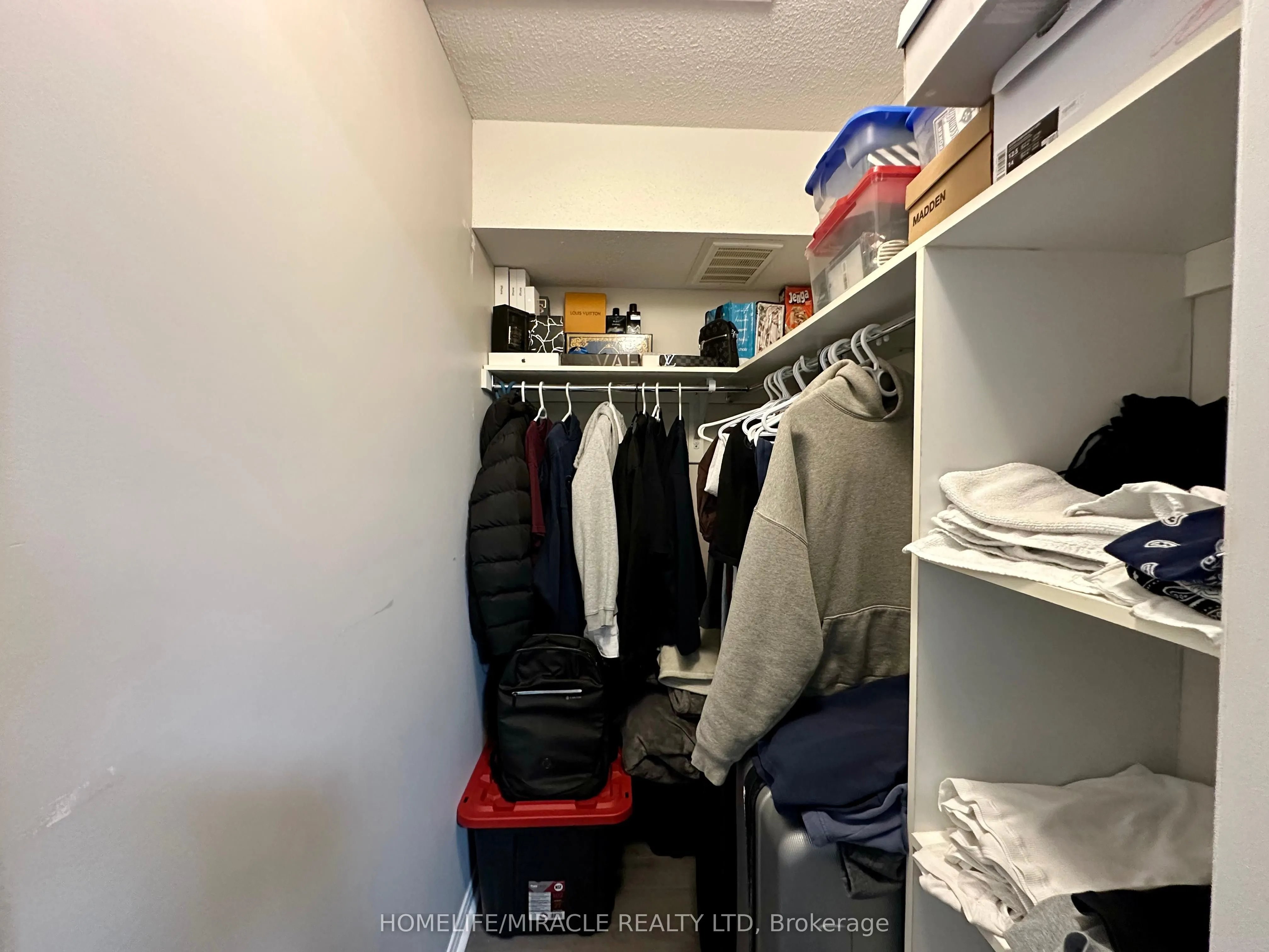 60 Fairwood Circle, #25