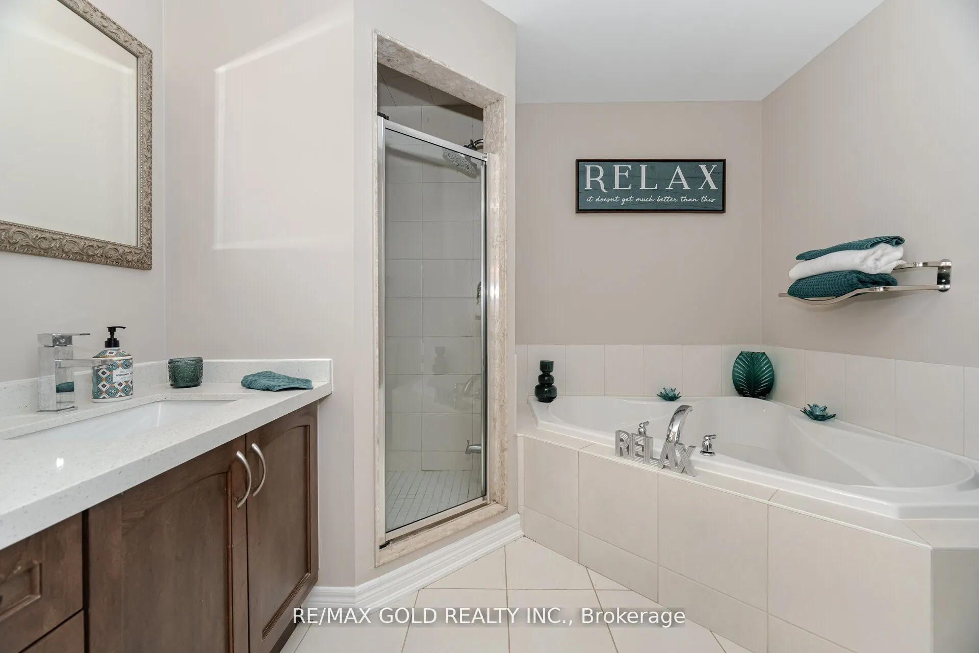 11 Seedland Crescent N