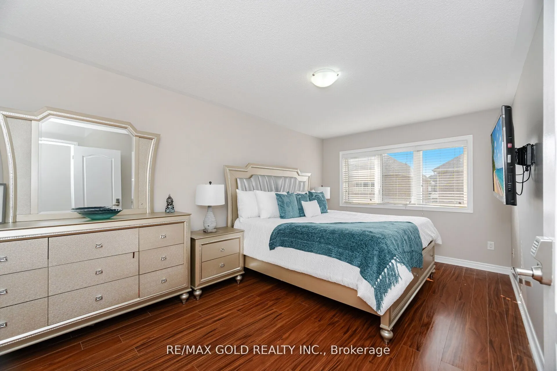 11 Seedland Crescent N