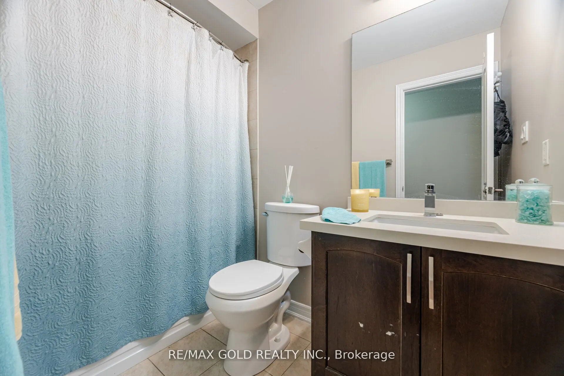 11 Seedland Crescent N