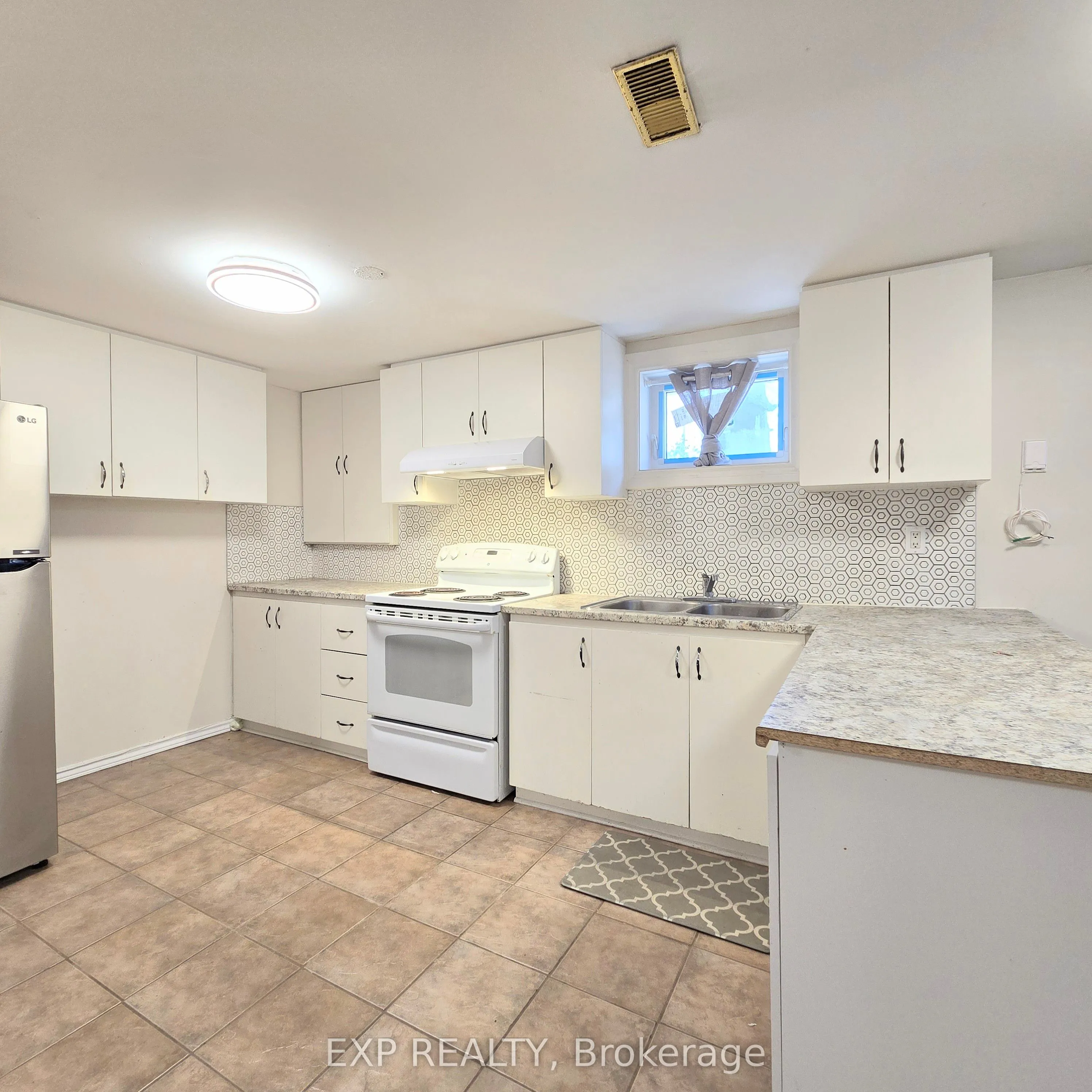 73 Lindylou Road, #Bsmt