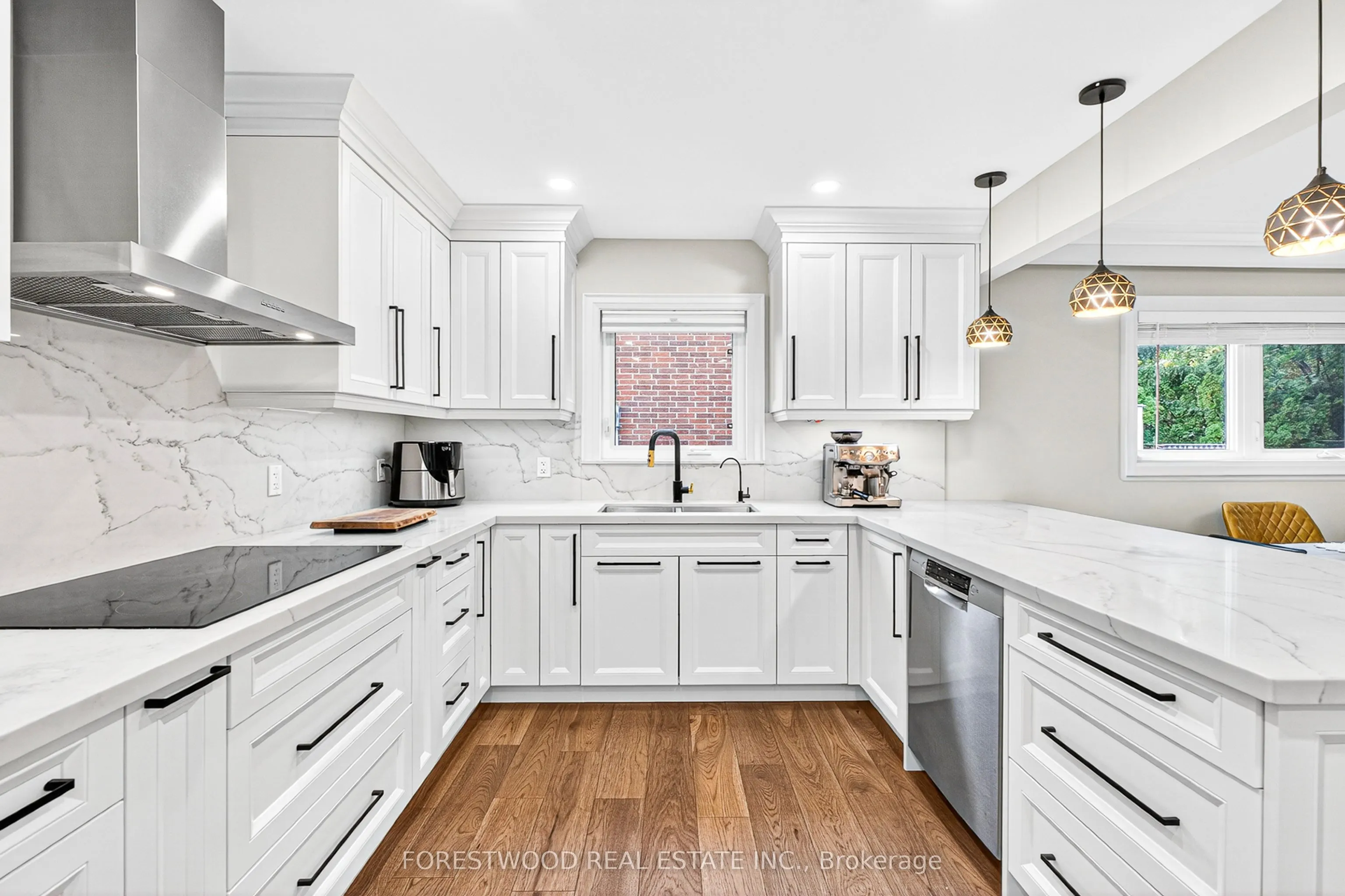 4295 Garnetwood Chase