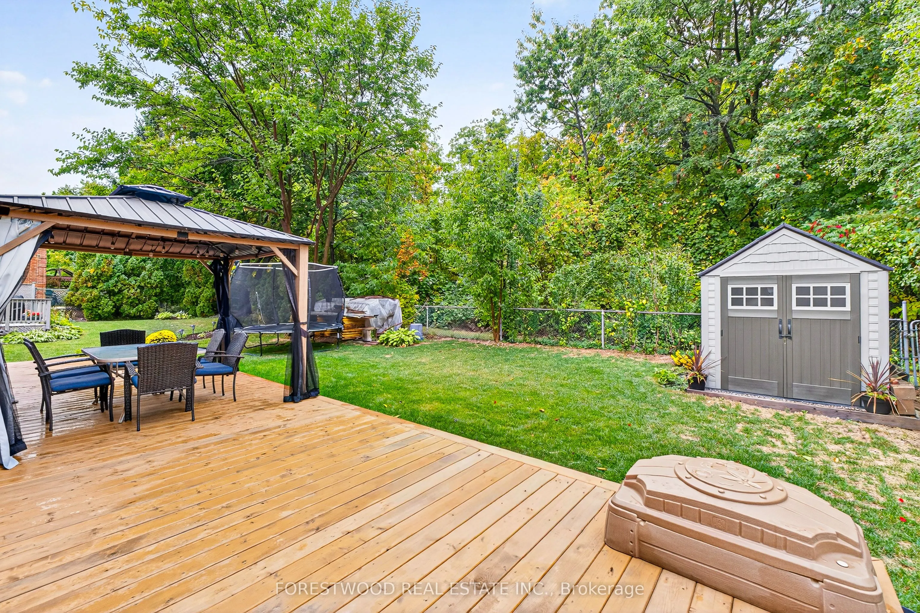 4295 Garnetwood Chase