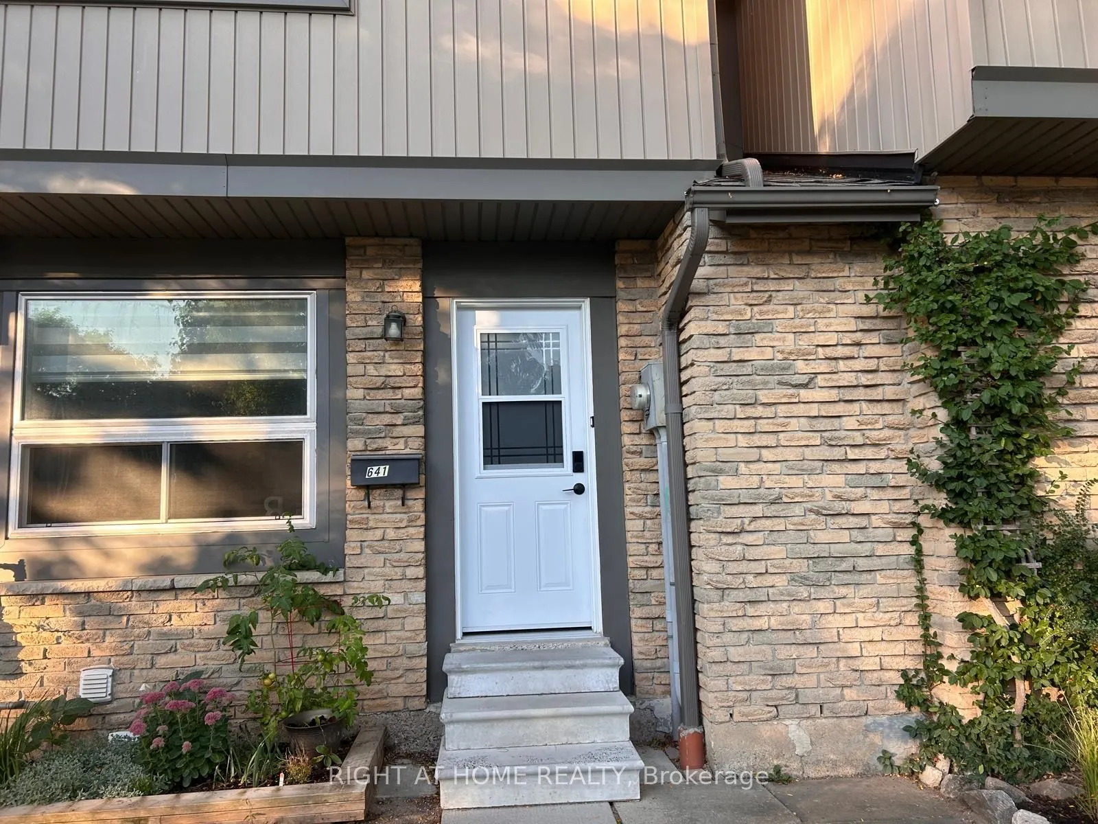 641 Woodward Avenue, #69