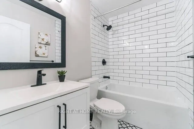 641 Woodward Avenue, #69