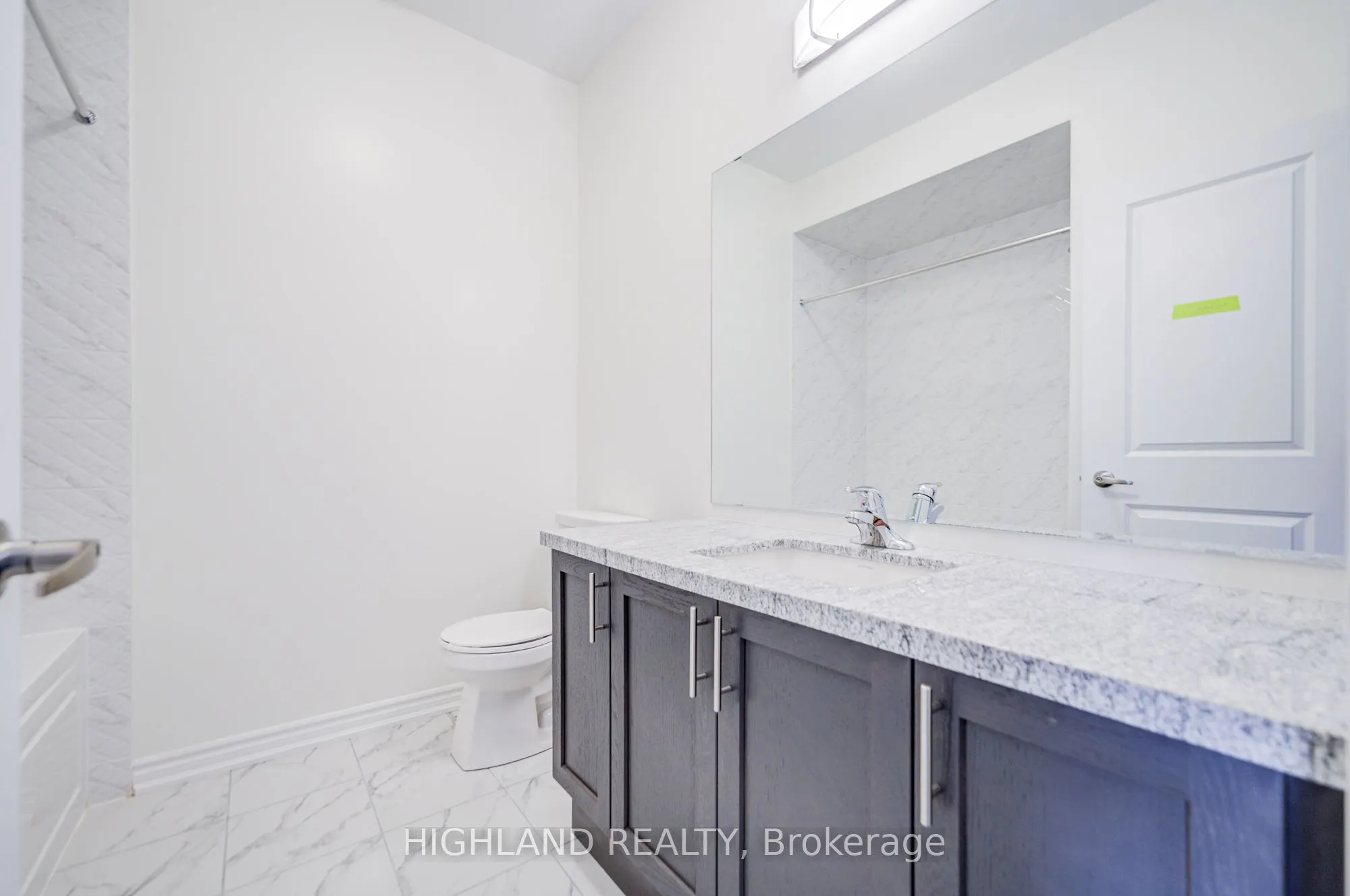 1162 Dartmouth Crescent