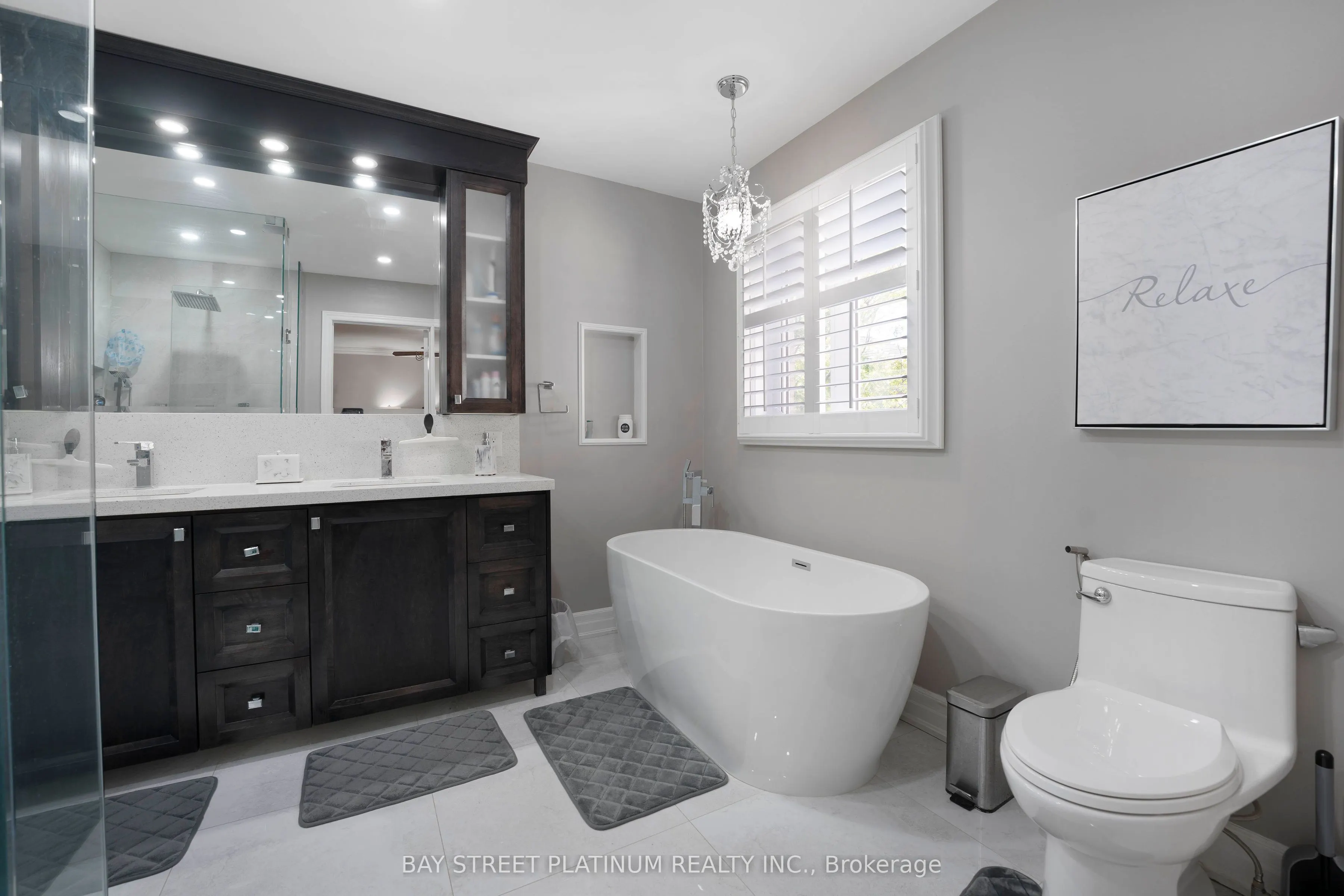 2451 Erin Centre Boulevard