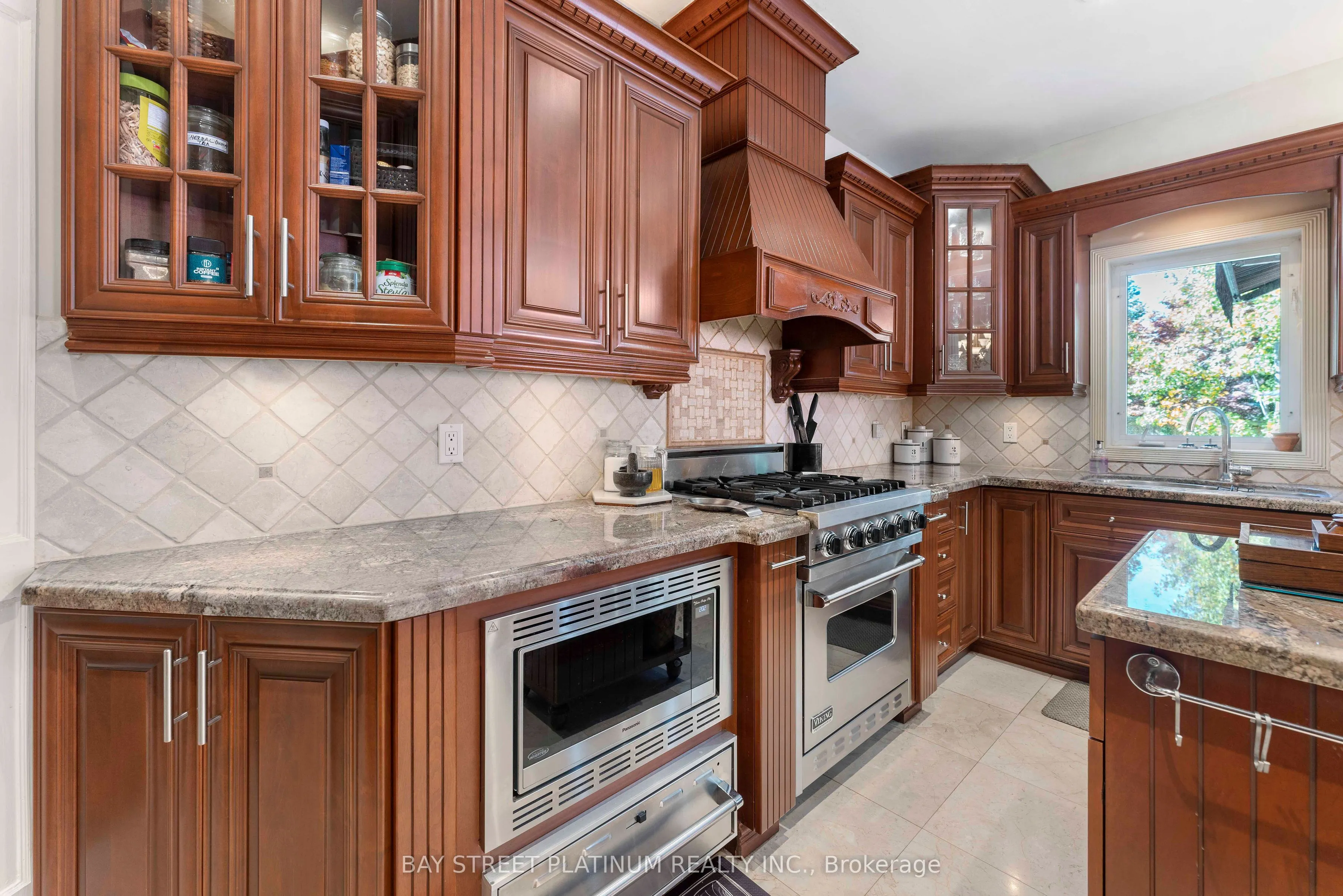 2451 Erin Centre Boulevard