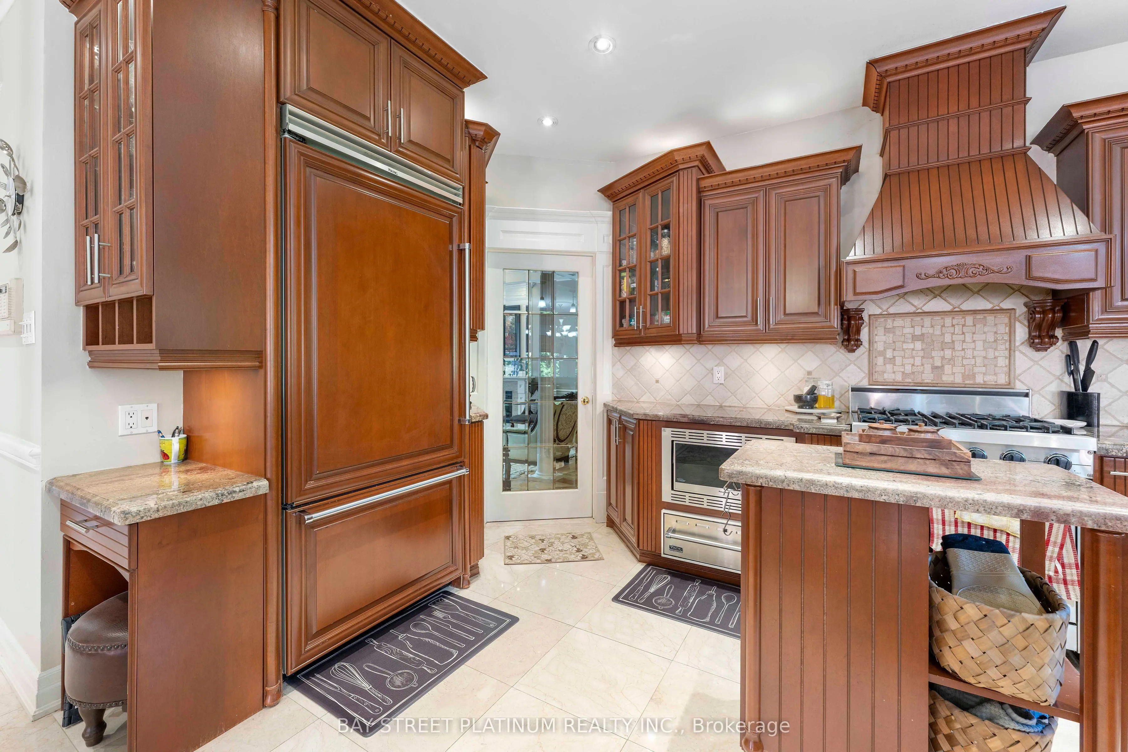 2451 Erin Centre Boulevard