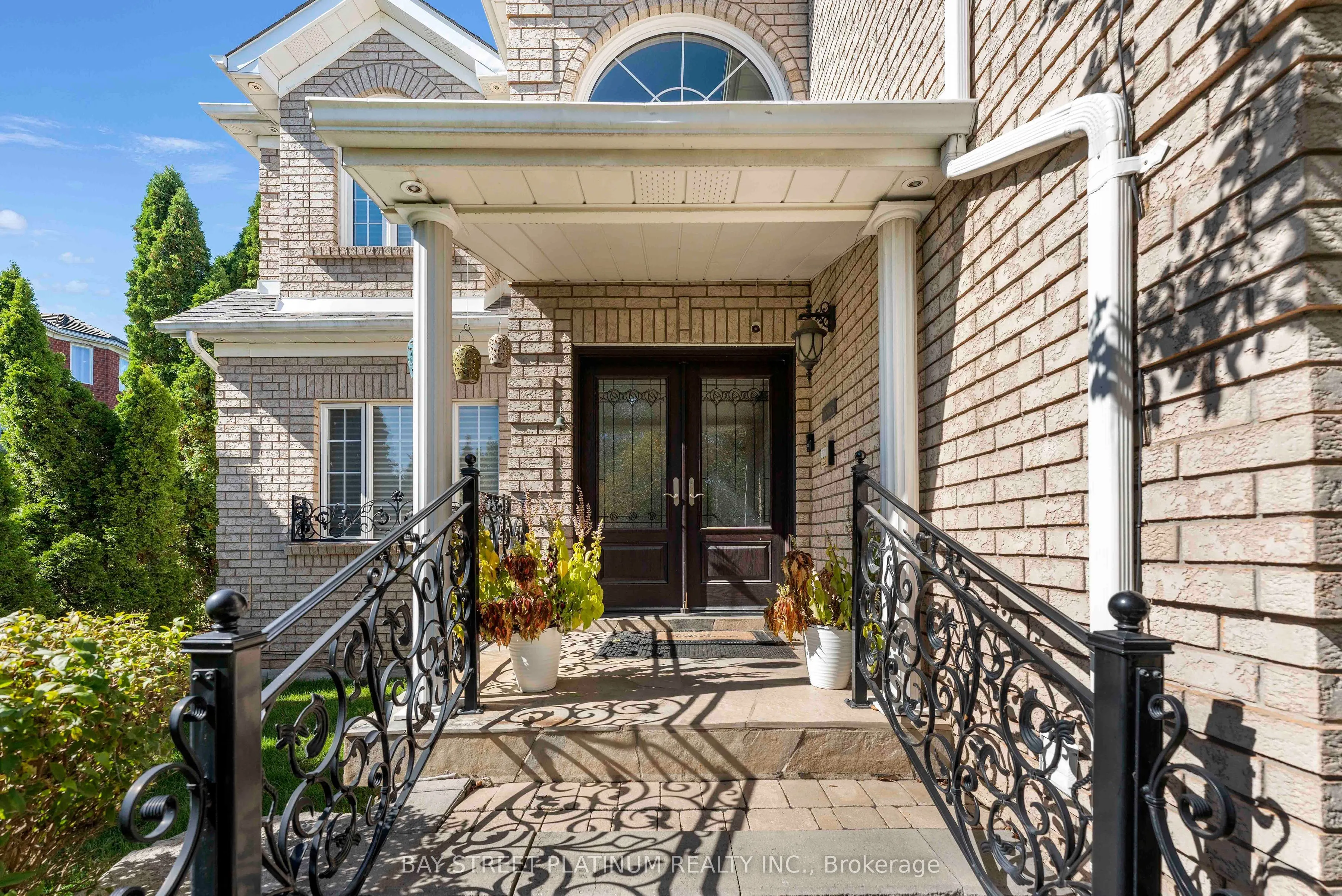 2451 Erin Centre Boulevard
