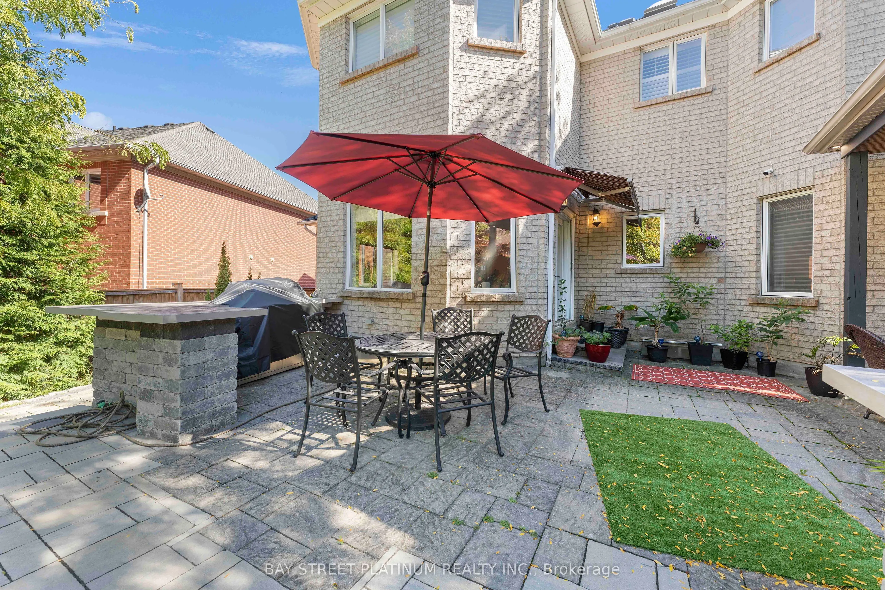 2451 Erin Centre Boulevard