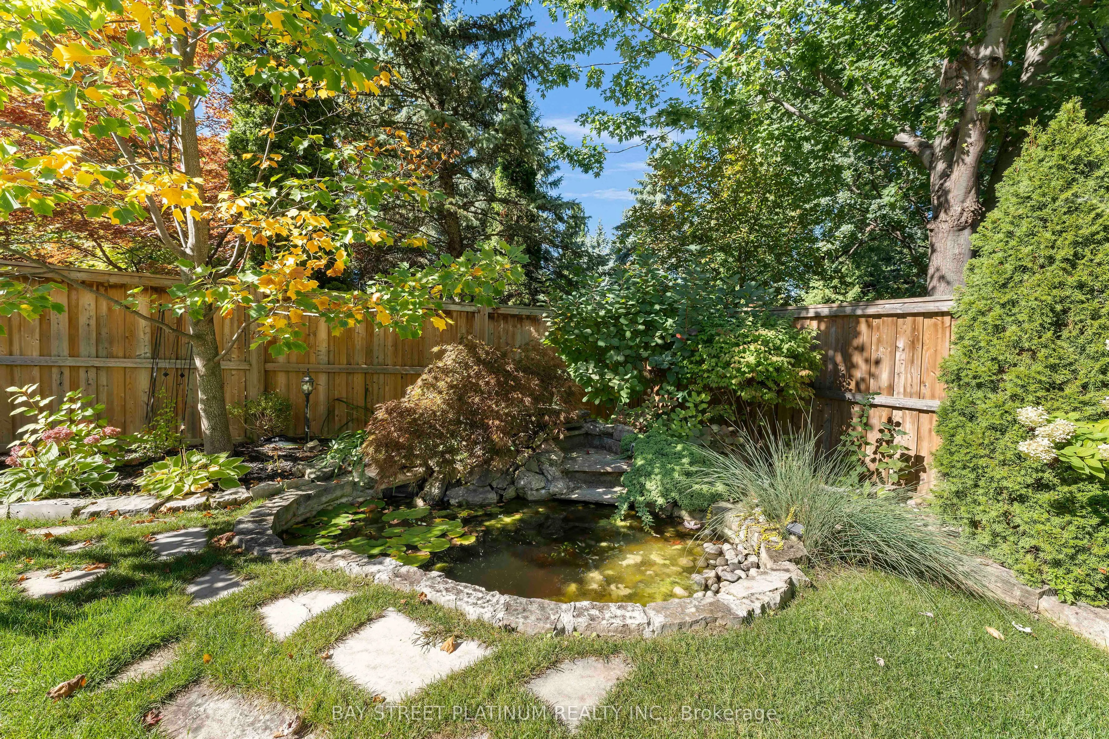 2451 Erin Centre Boulevard