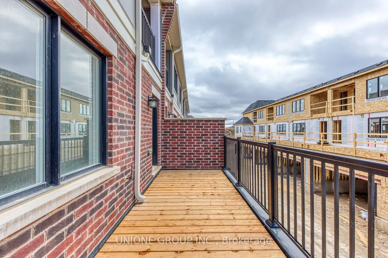 98 Coolhurst Avenue