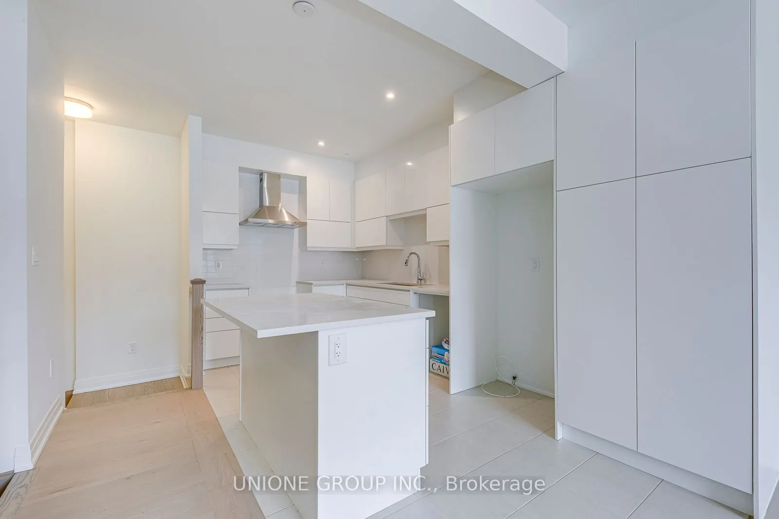 98 Coolhurst Avenue