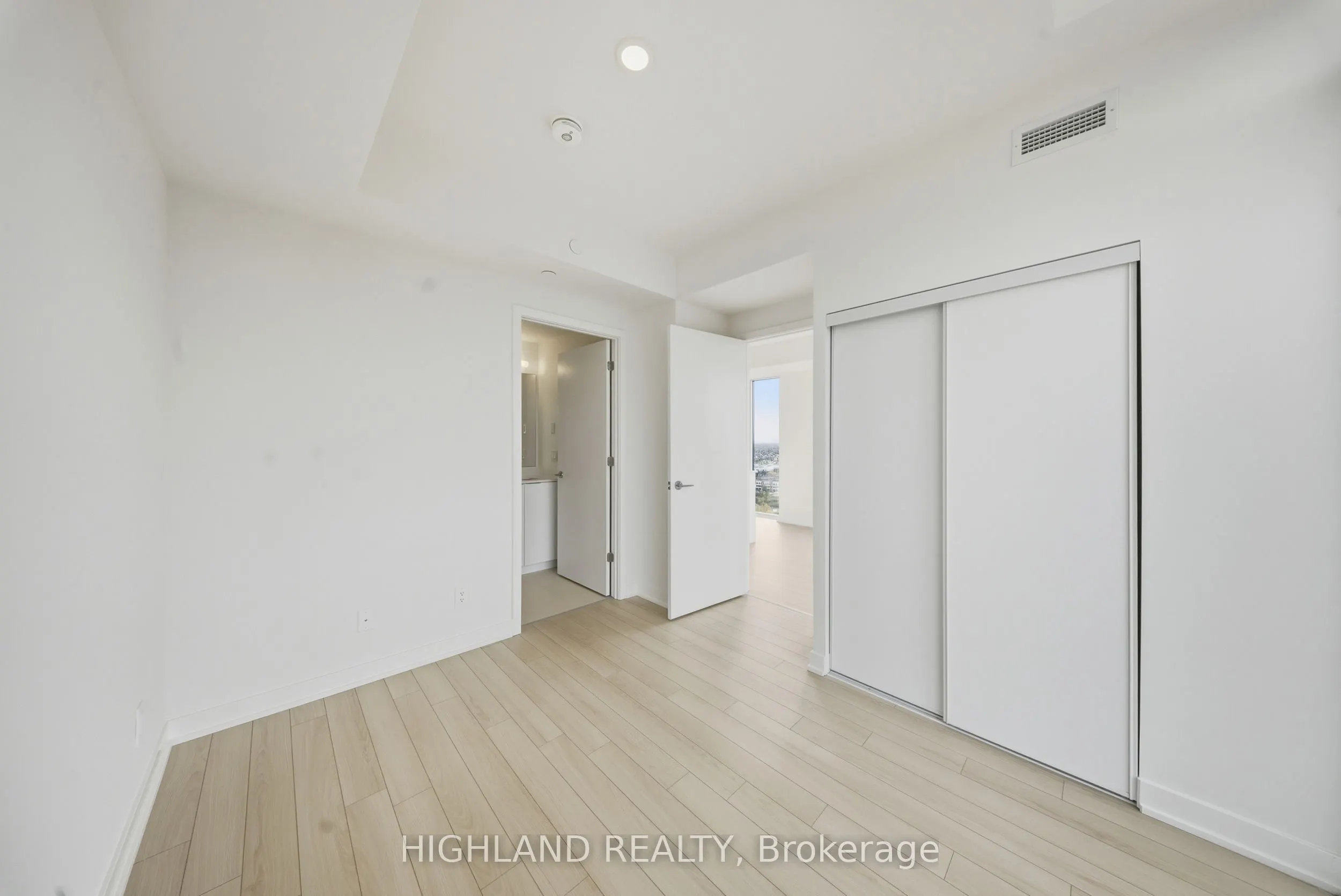 3079 Trafalgar Road, #1903