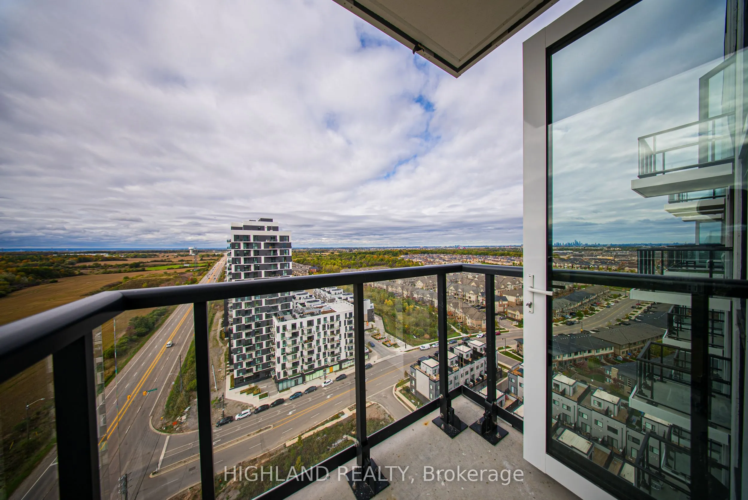 3079 Trafalgar Road, #1903