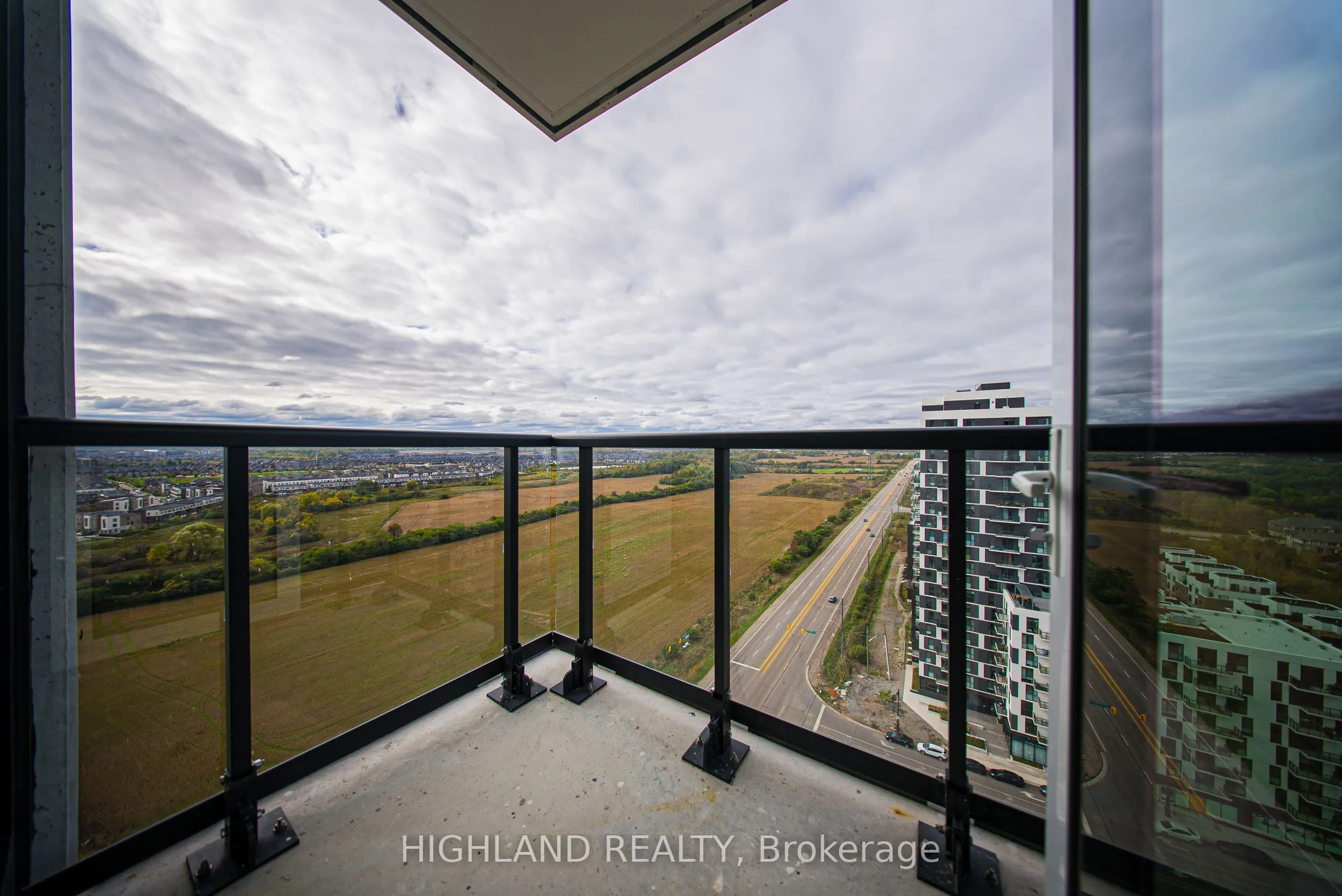 3079 Trafalgar Road, #1903