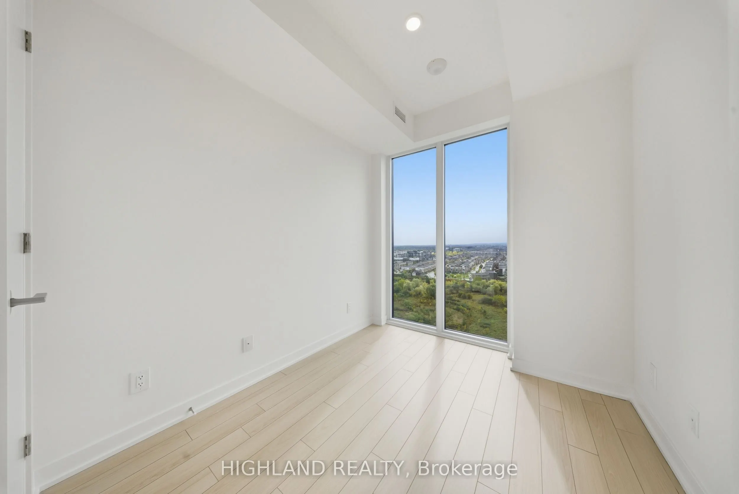 3079 Trafalgar Road, #1903