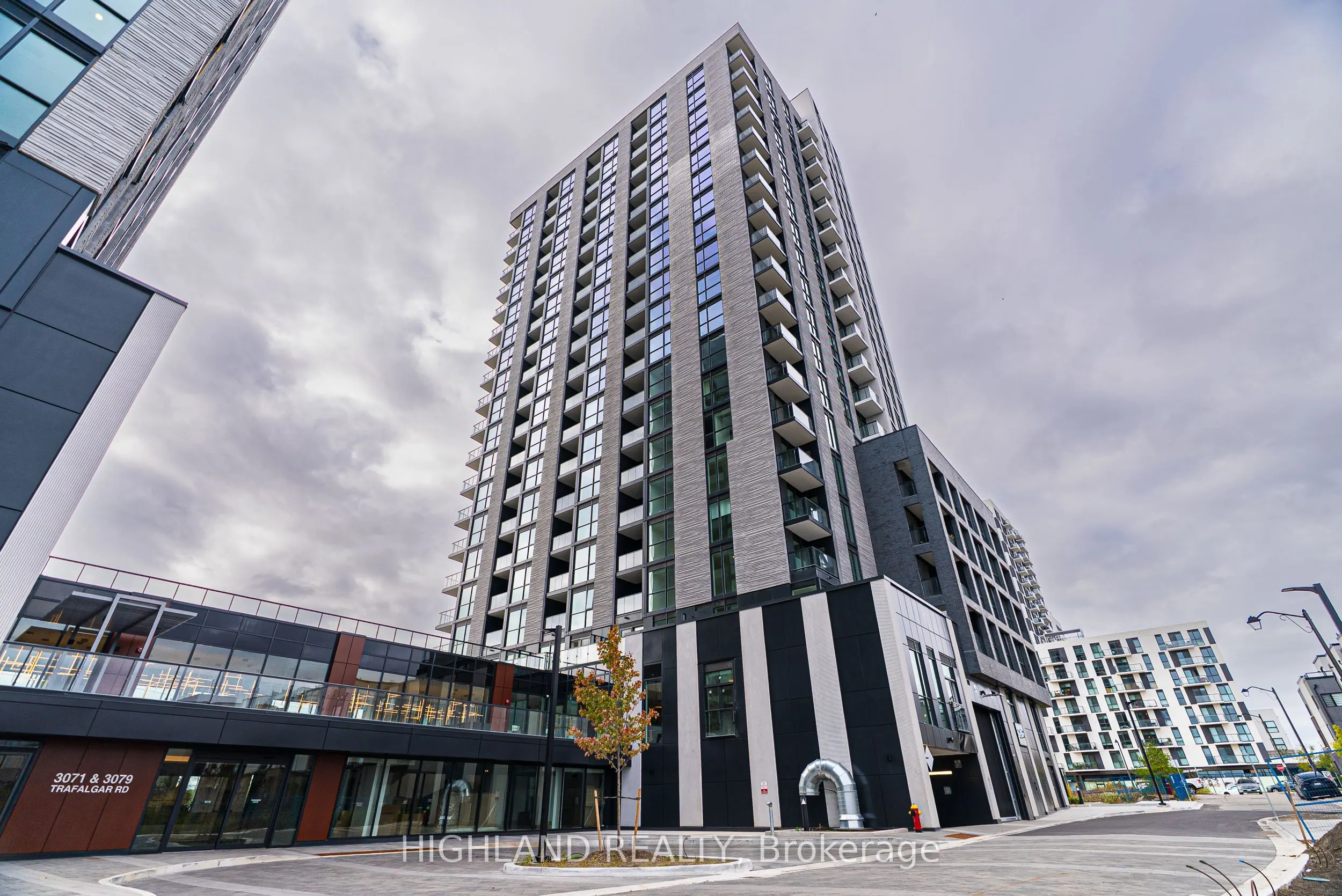 3079 Trafalgar Road, #1903