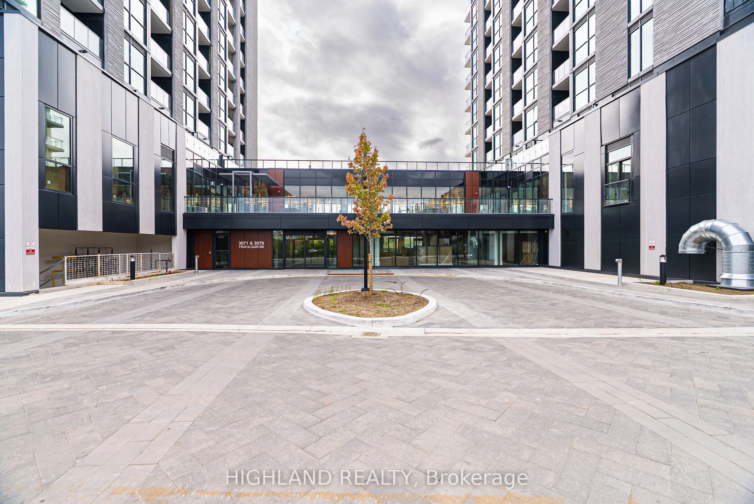 3079 Trafalgar Road, #1903