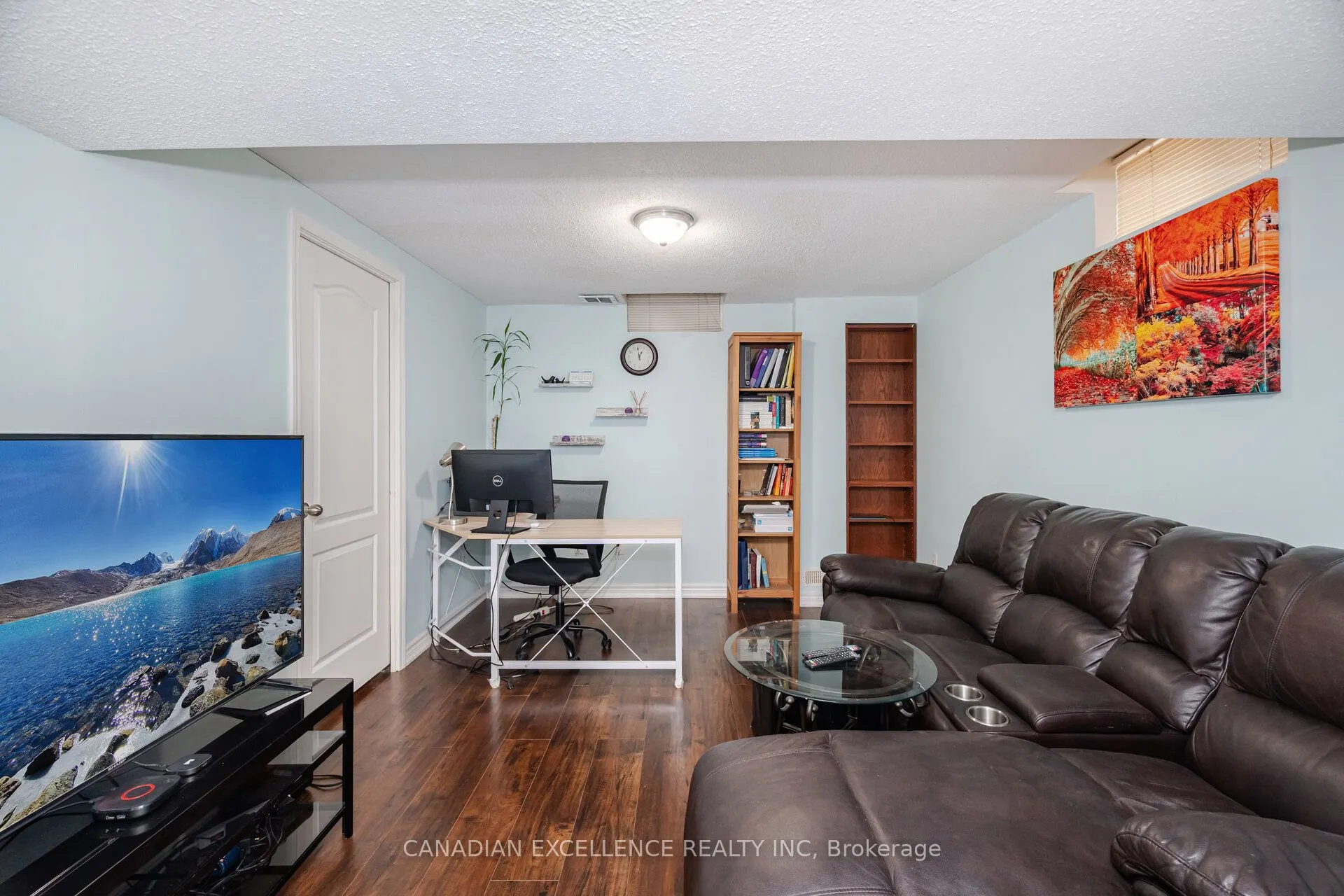 28 Oakmeadow Drive