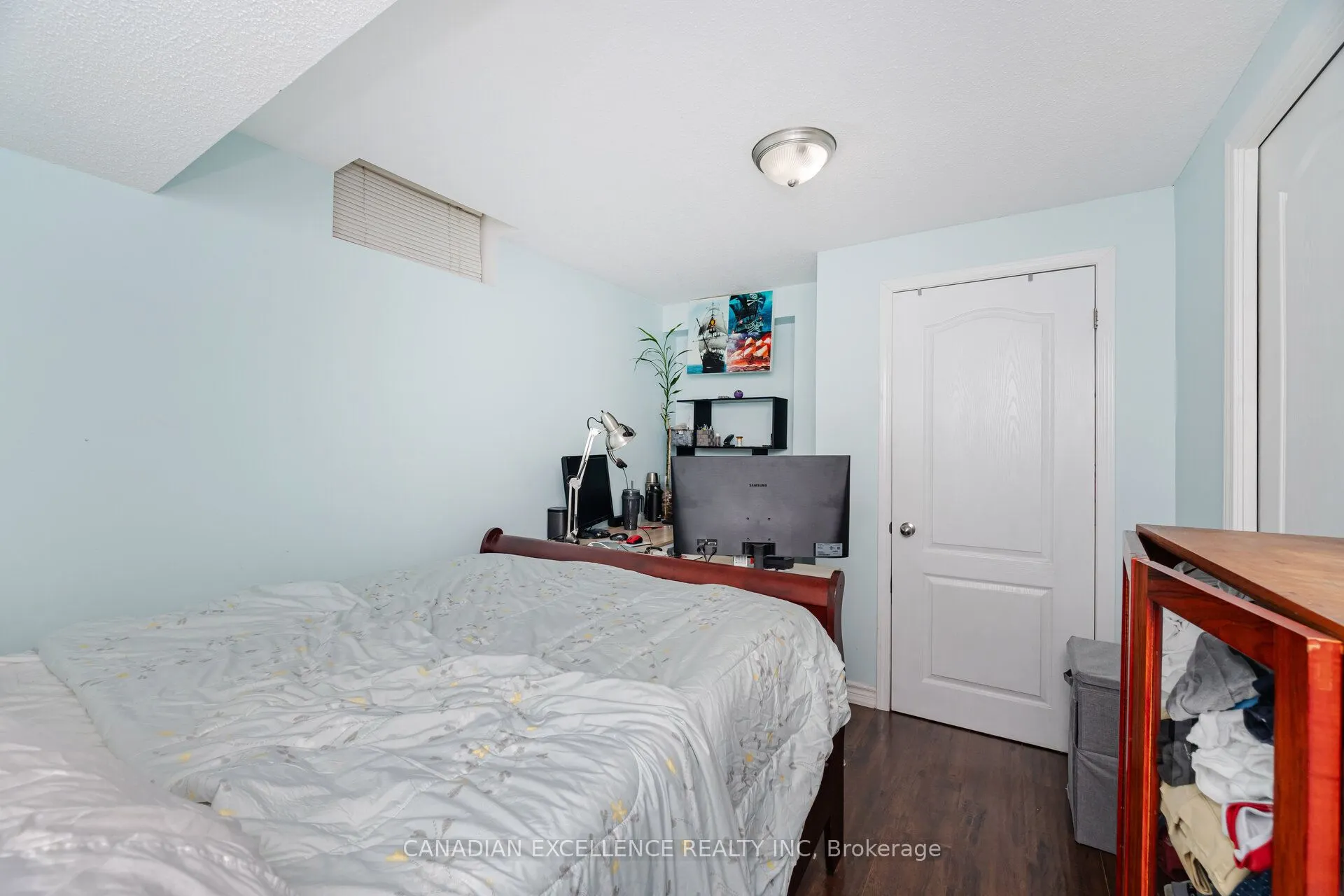 28 Oakmeadow Drive