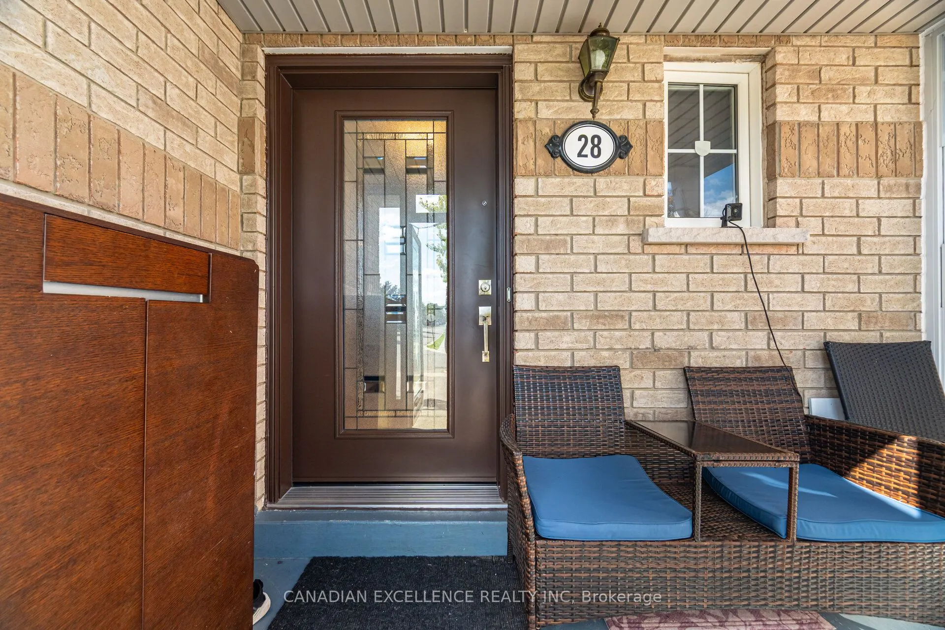 28 Oakmeadow Drive