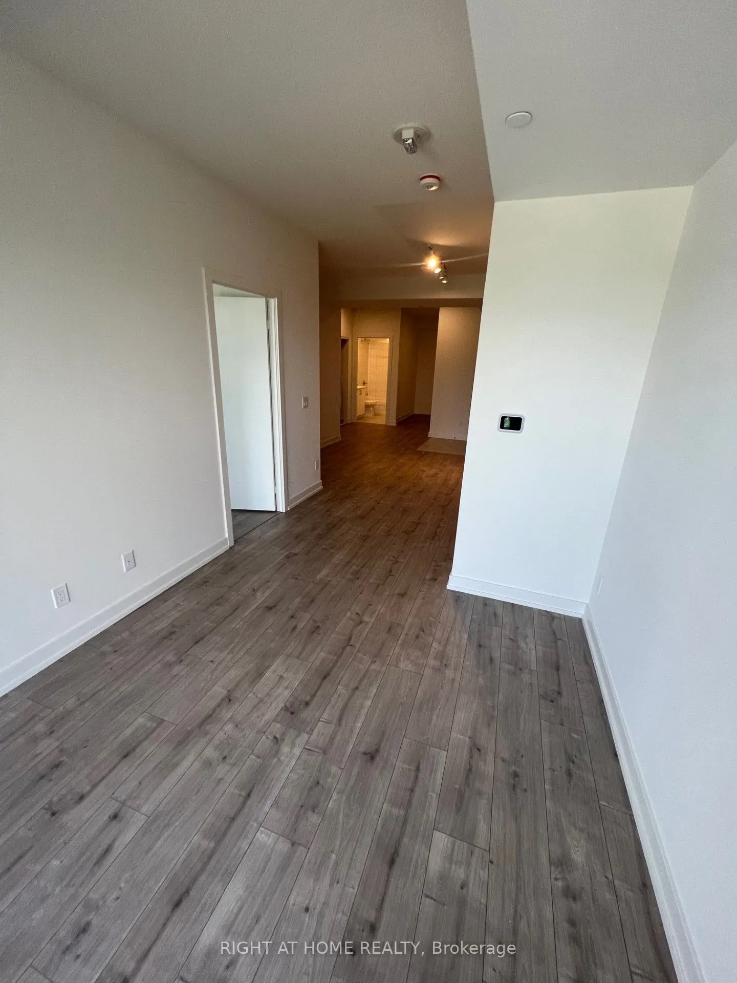 10 Wilby Crescent, #202