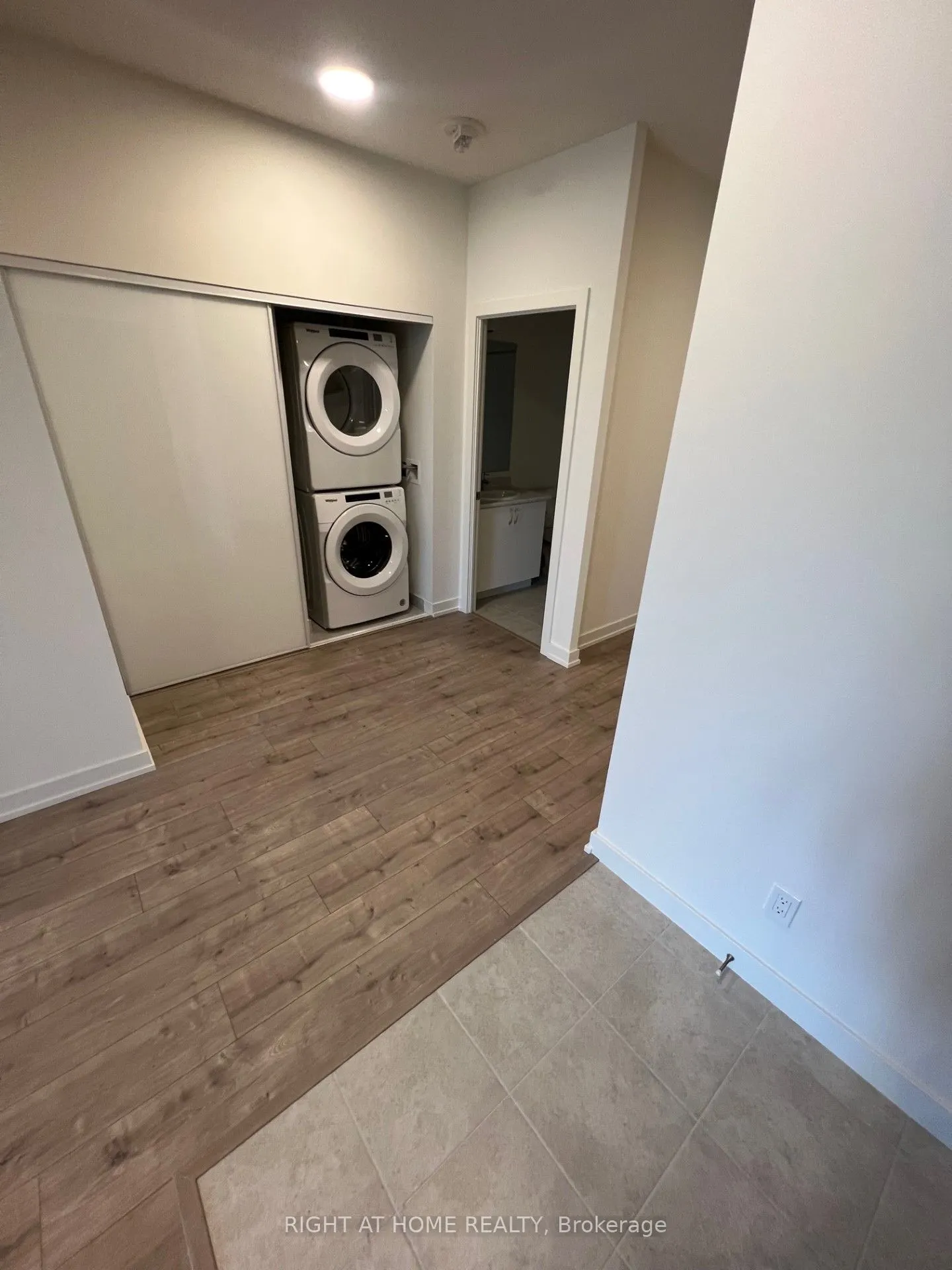 10 Wilby Crescent, #202