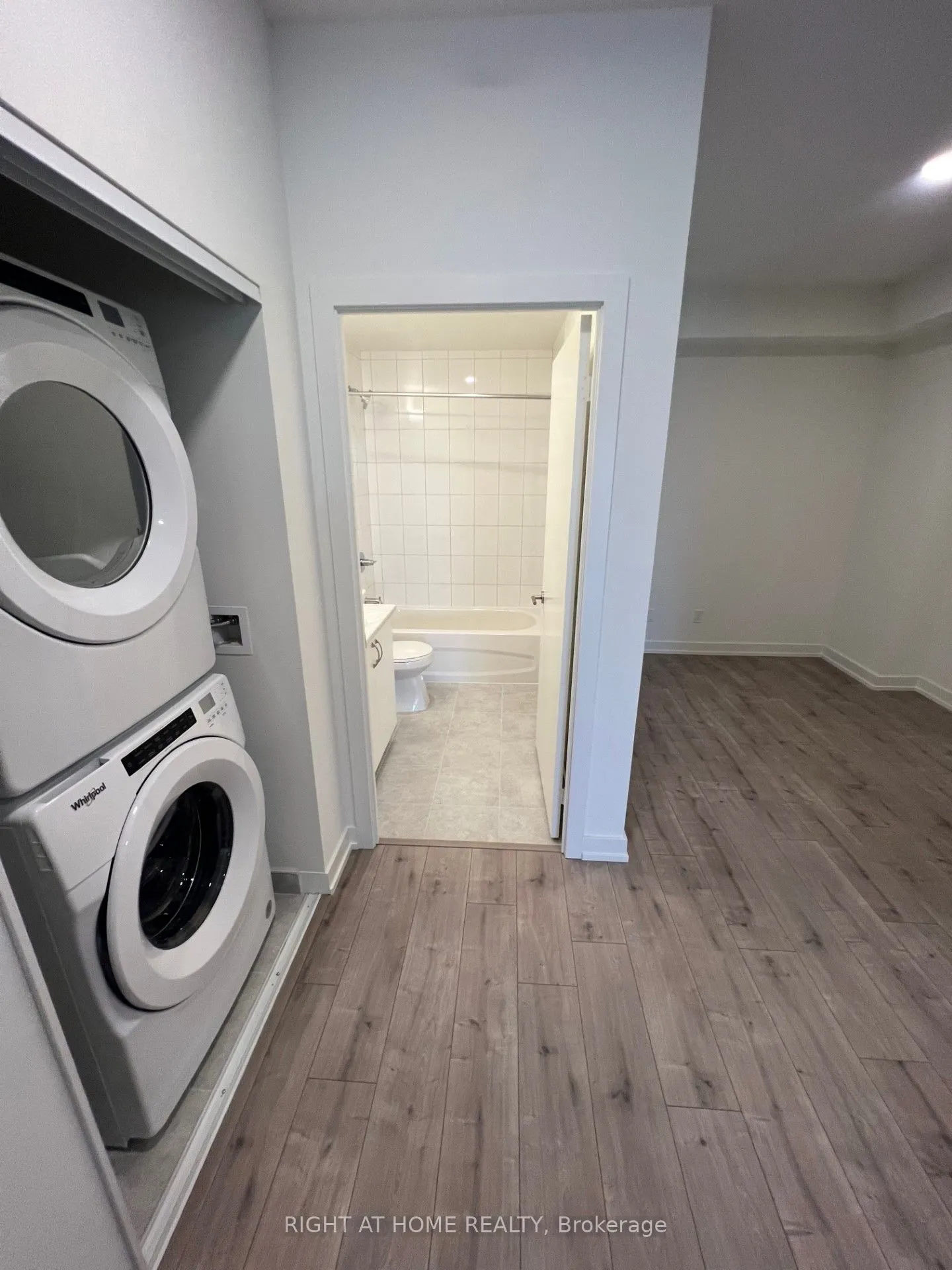 10 Wilby Crescent, #202
