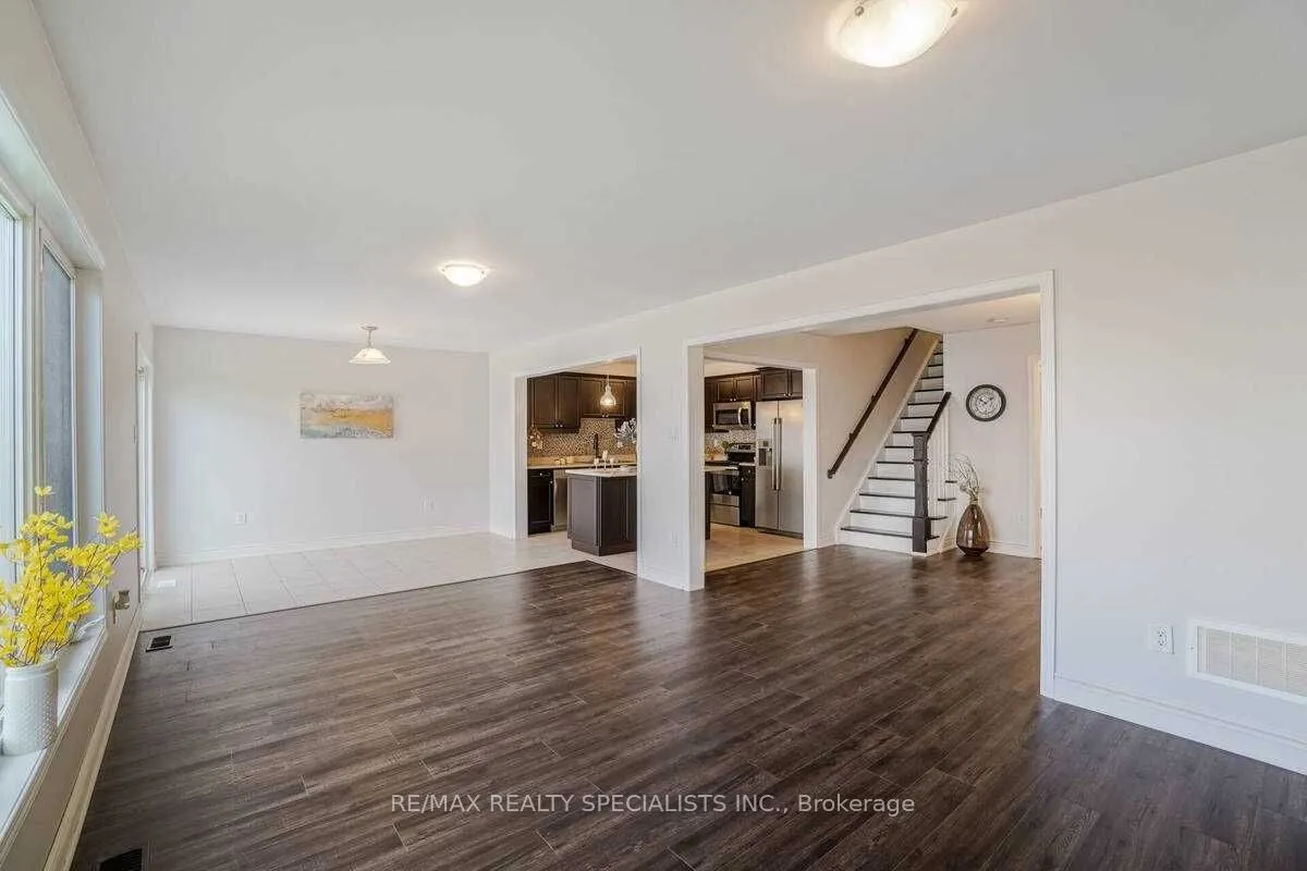 475 Zuest Crescent