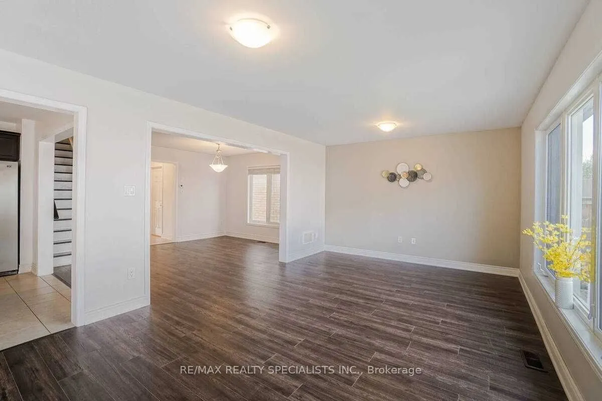 475 Zuest Crescent